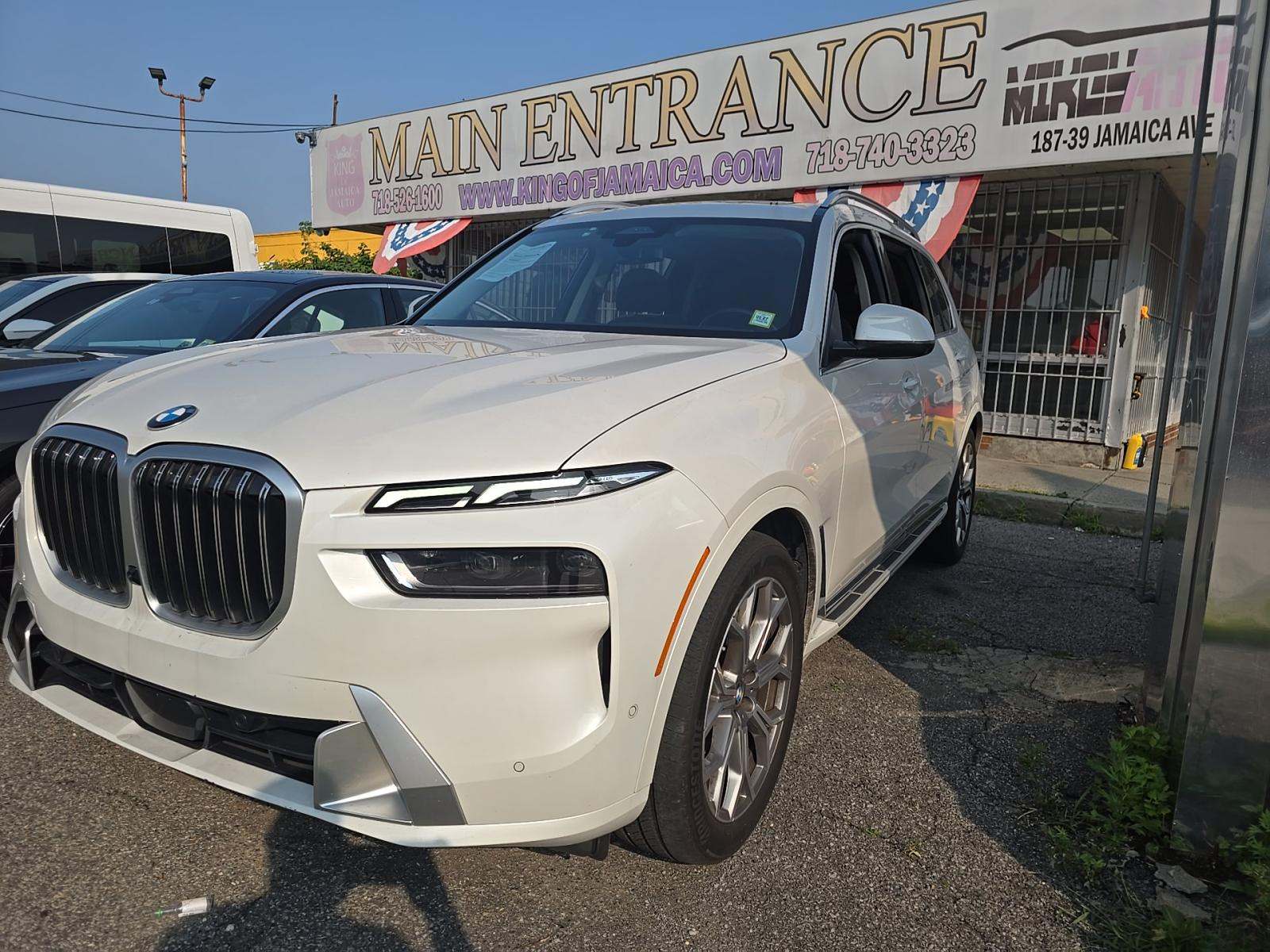 2025 BMW X7 xDrive40i AWD