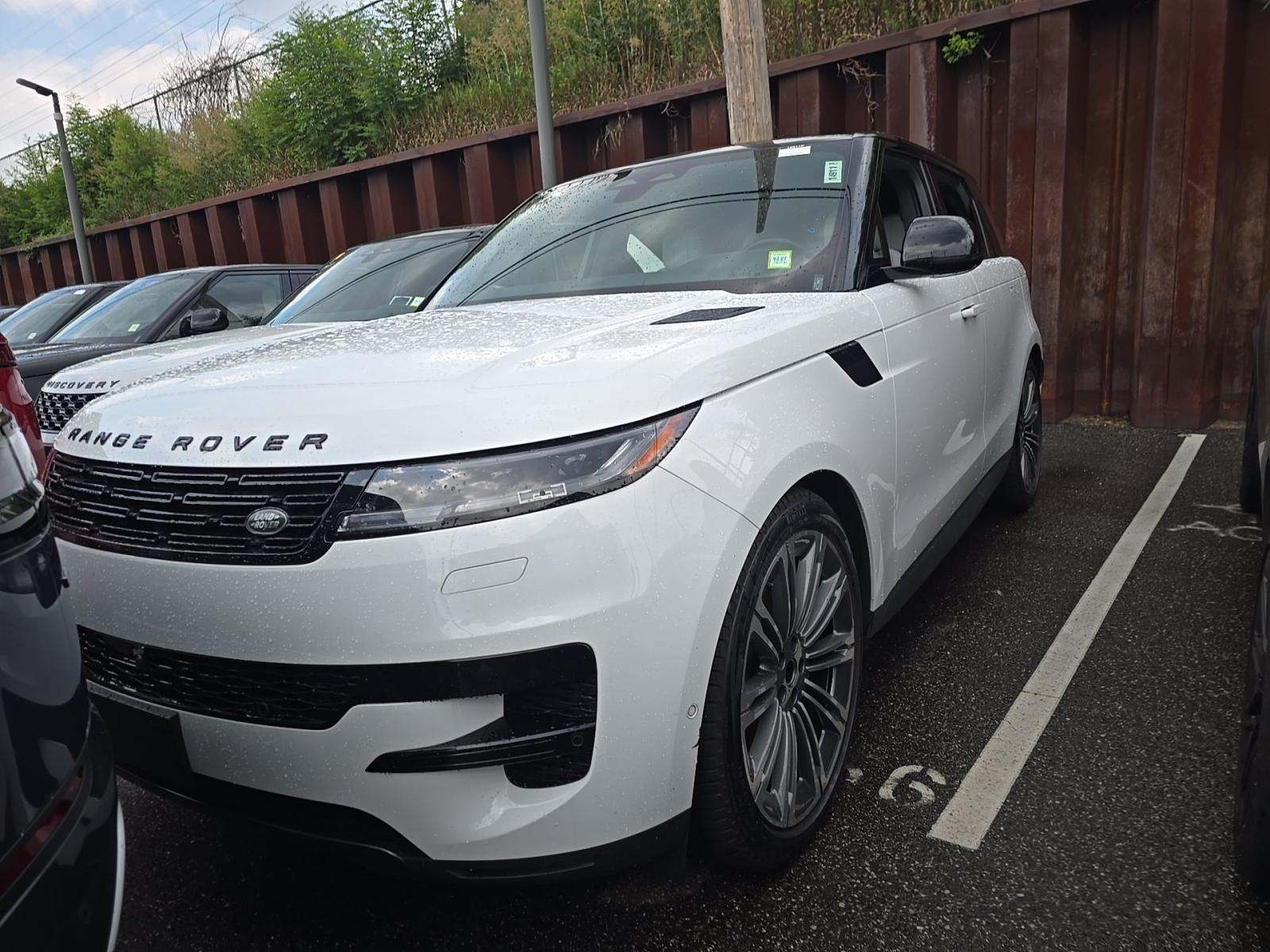 2024 Land Rover Range Rover Sport SE AWD