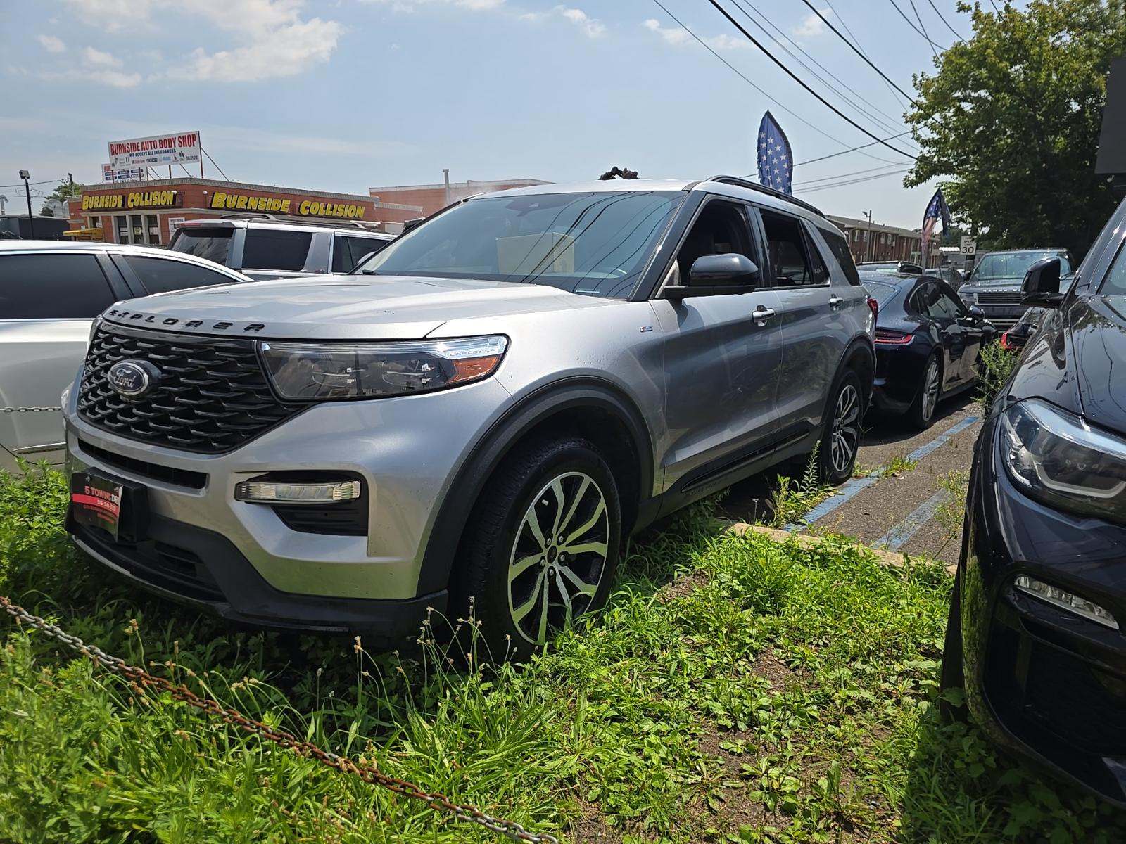 2022 Ford Explorer ST-Line AWD