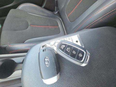 HYUNDAI 2.0 PREMIUM - 8