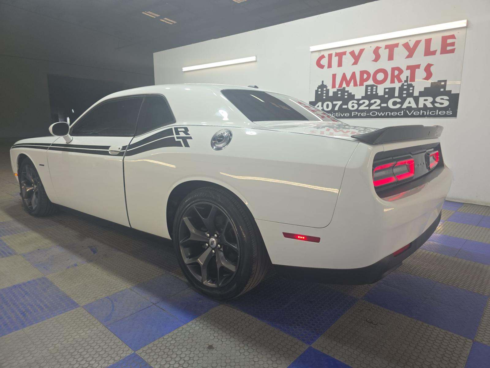 DODGE CHALLENGER - 2