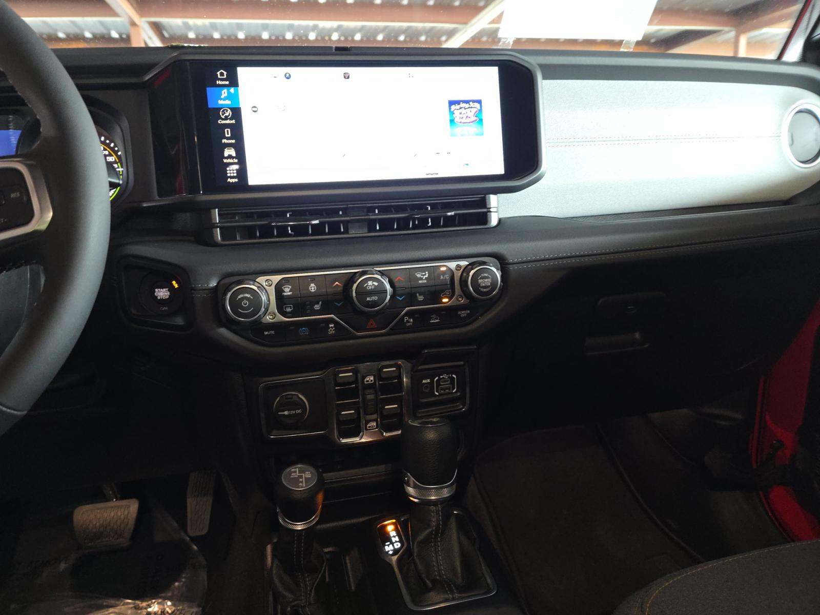 2025 Jeep Wrangler 4xe Sahara AWD