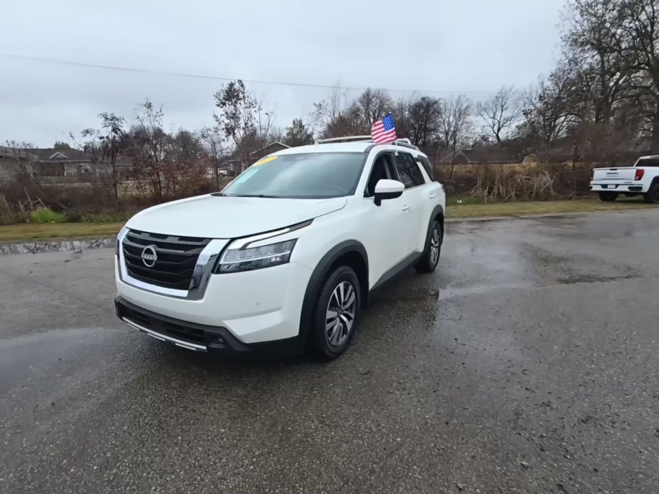 2023 Nissan Pathfinder SL FWD