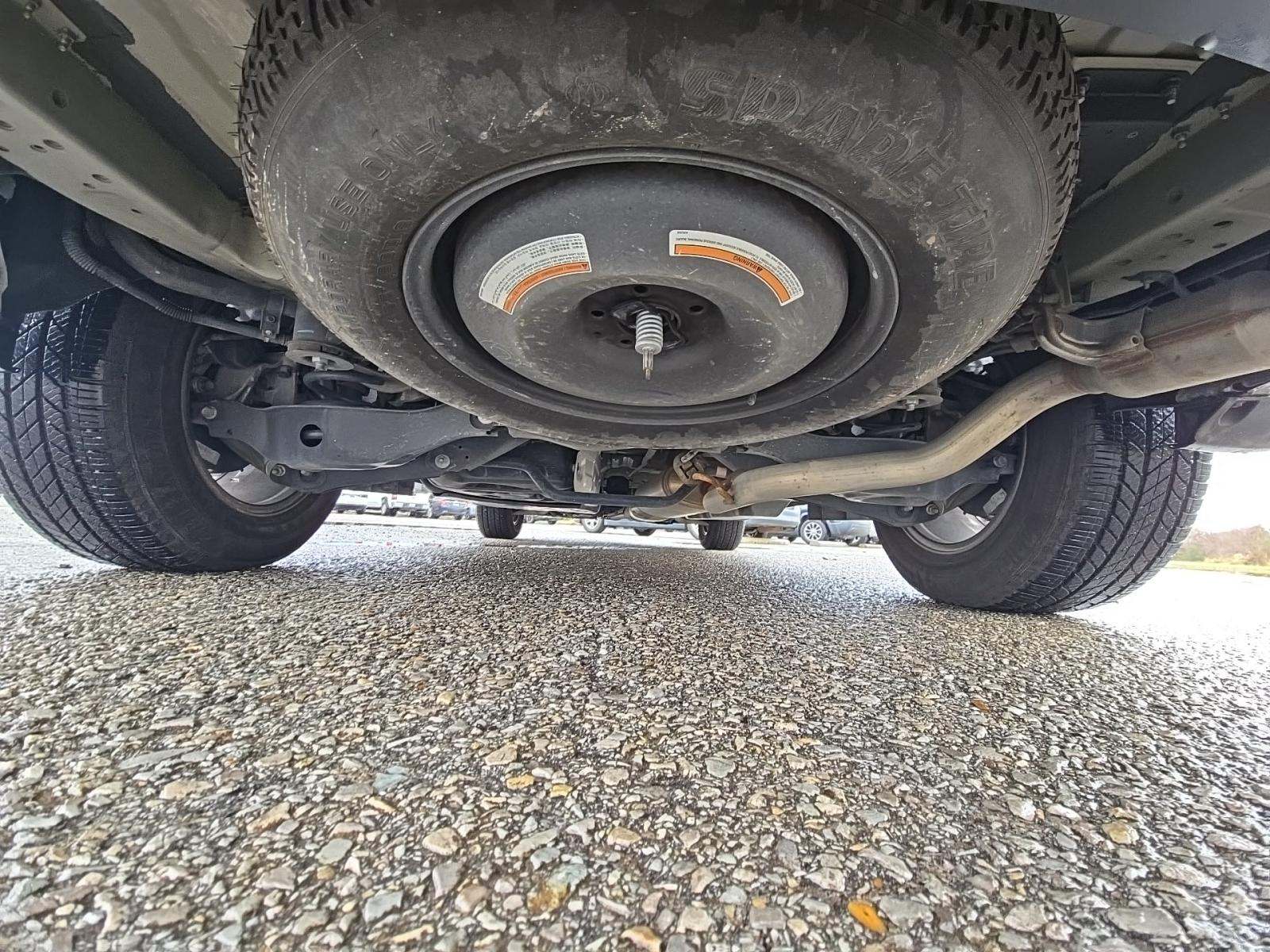 2023 Nissan Pathfinder SL FWD