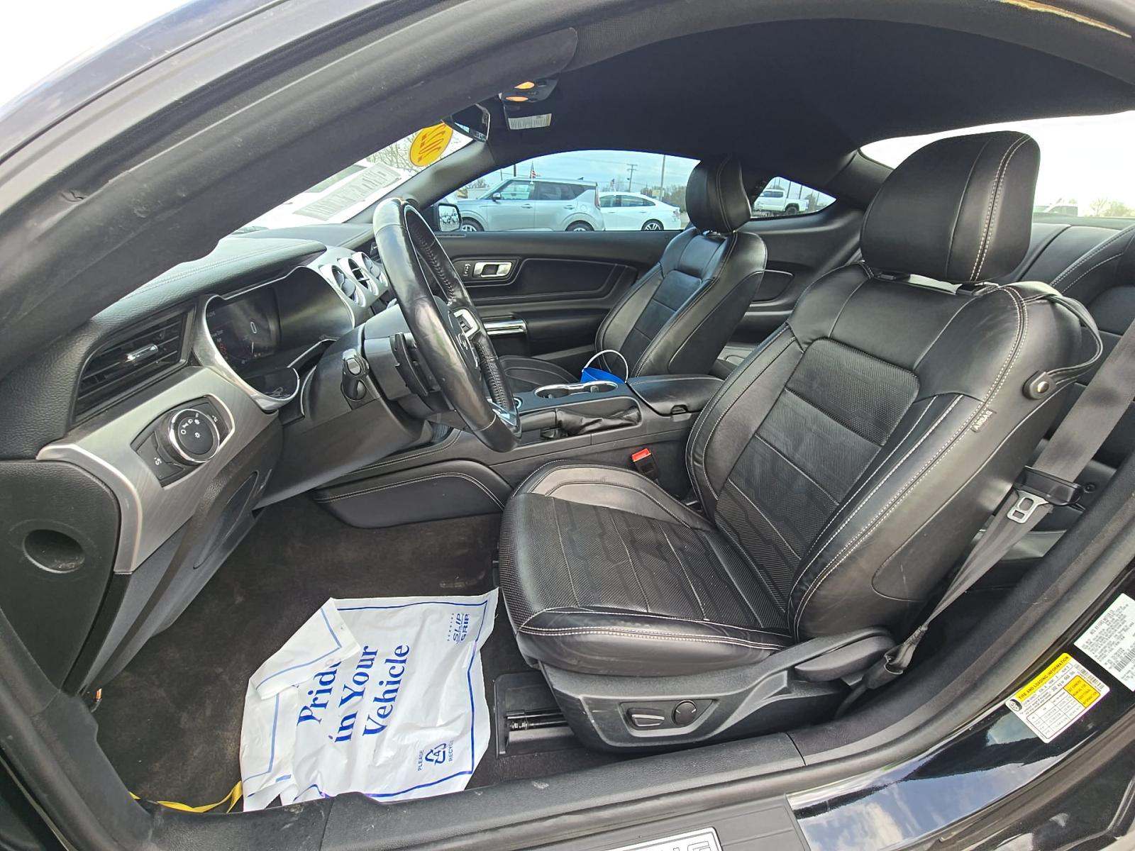 2022 Ford Mustang EcoBoost Premium RWD