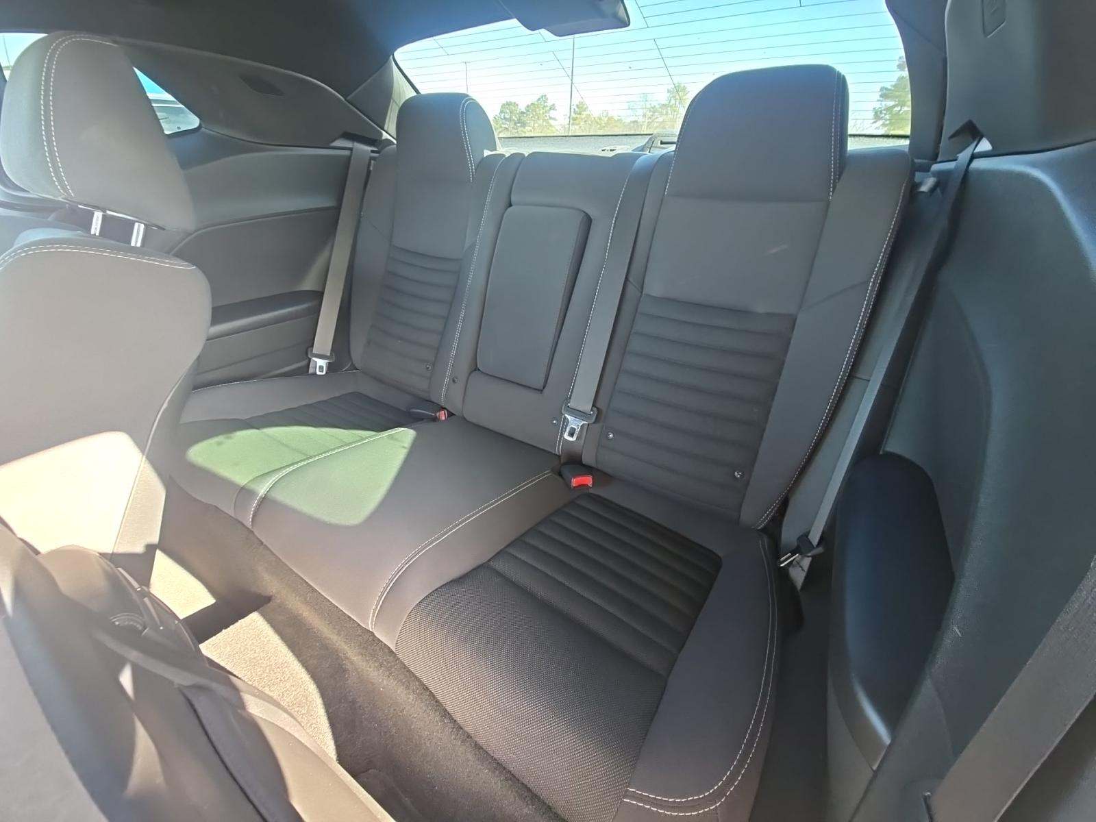 2014 Dodge Challenger SRT8 Core RWD