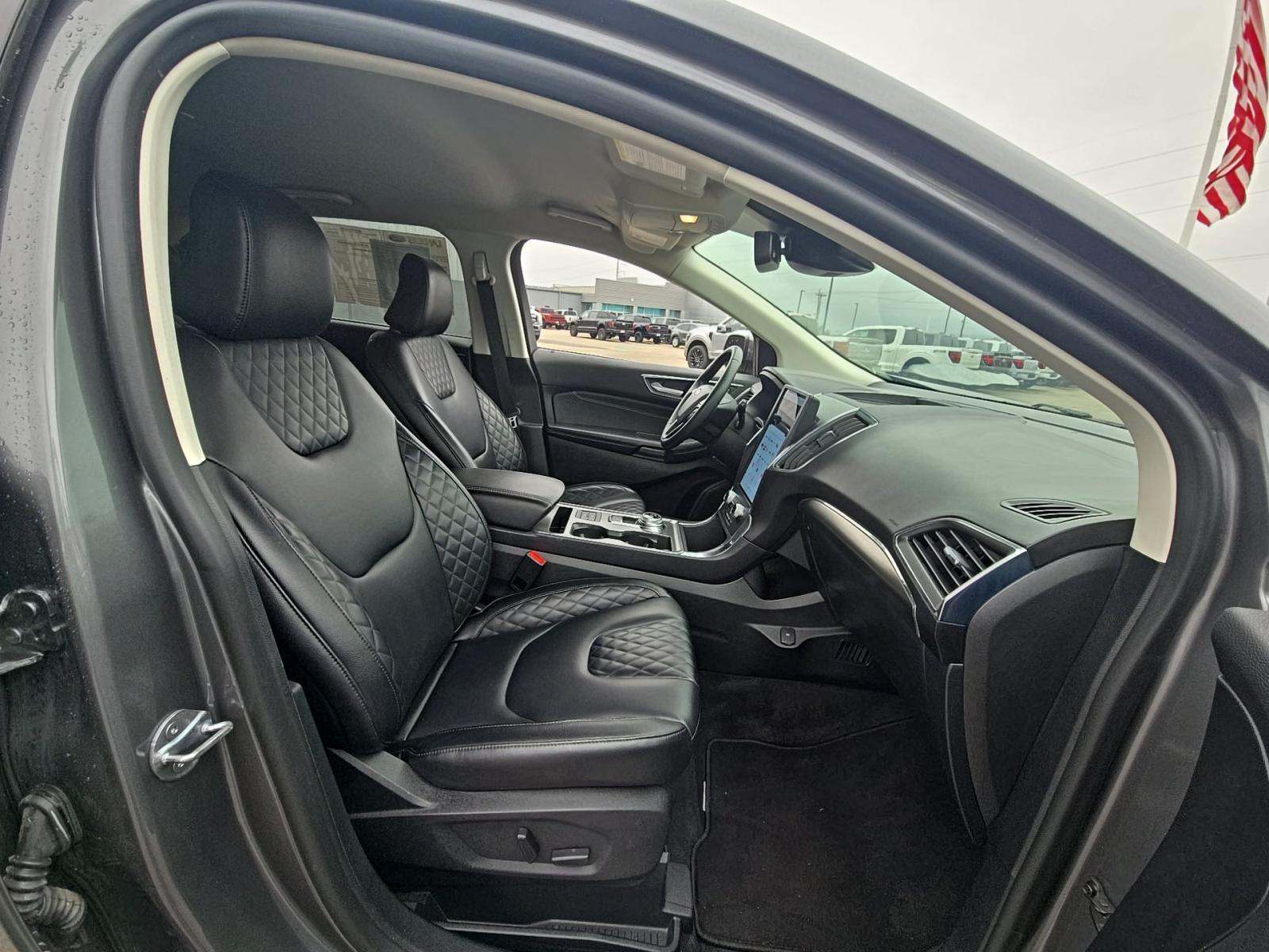 2024 Ford Edge Titanium AWD