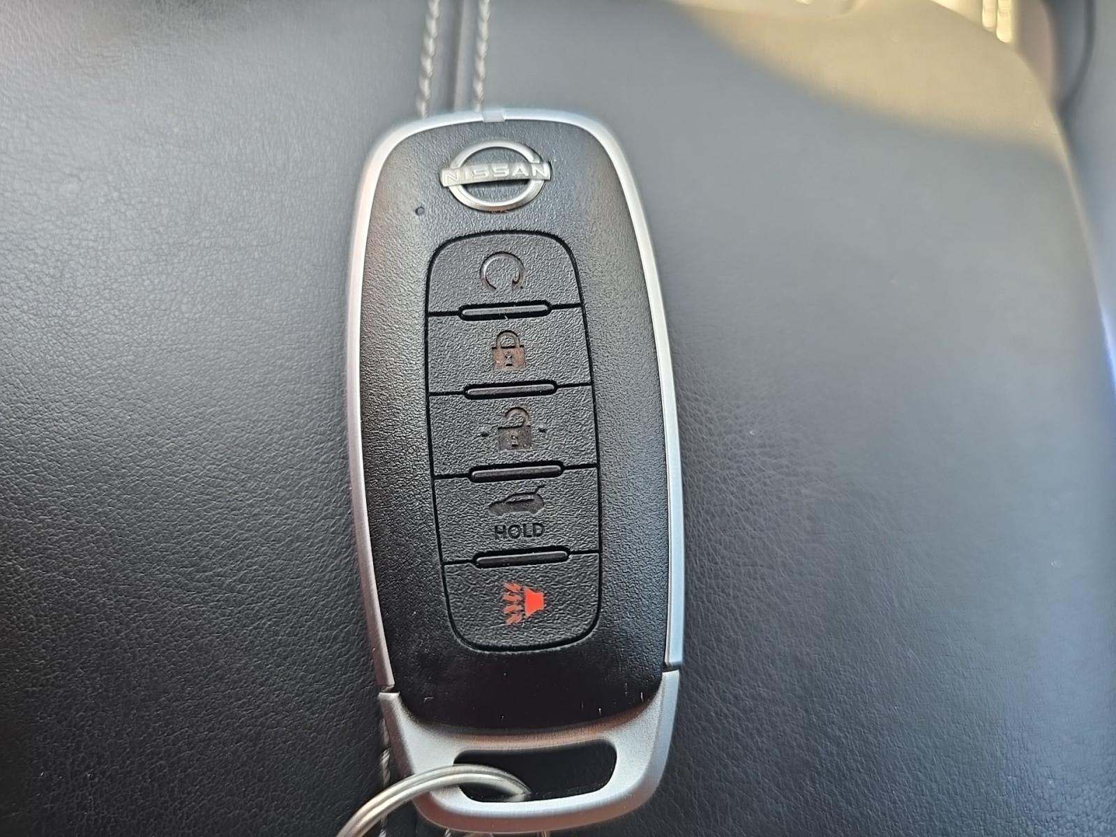 2024 Nissan Pathfinder Platinum FWD