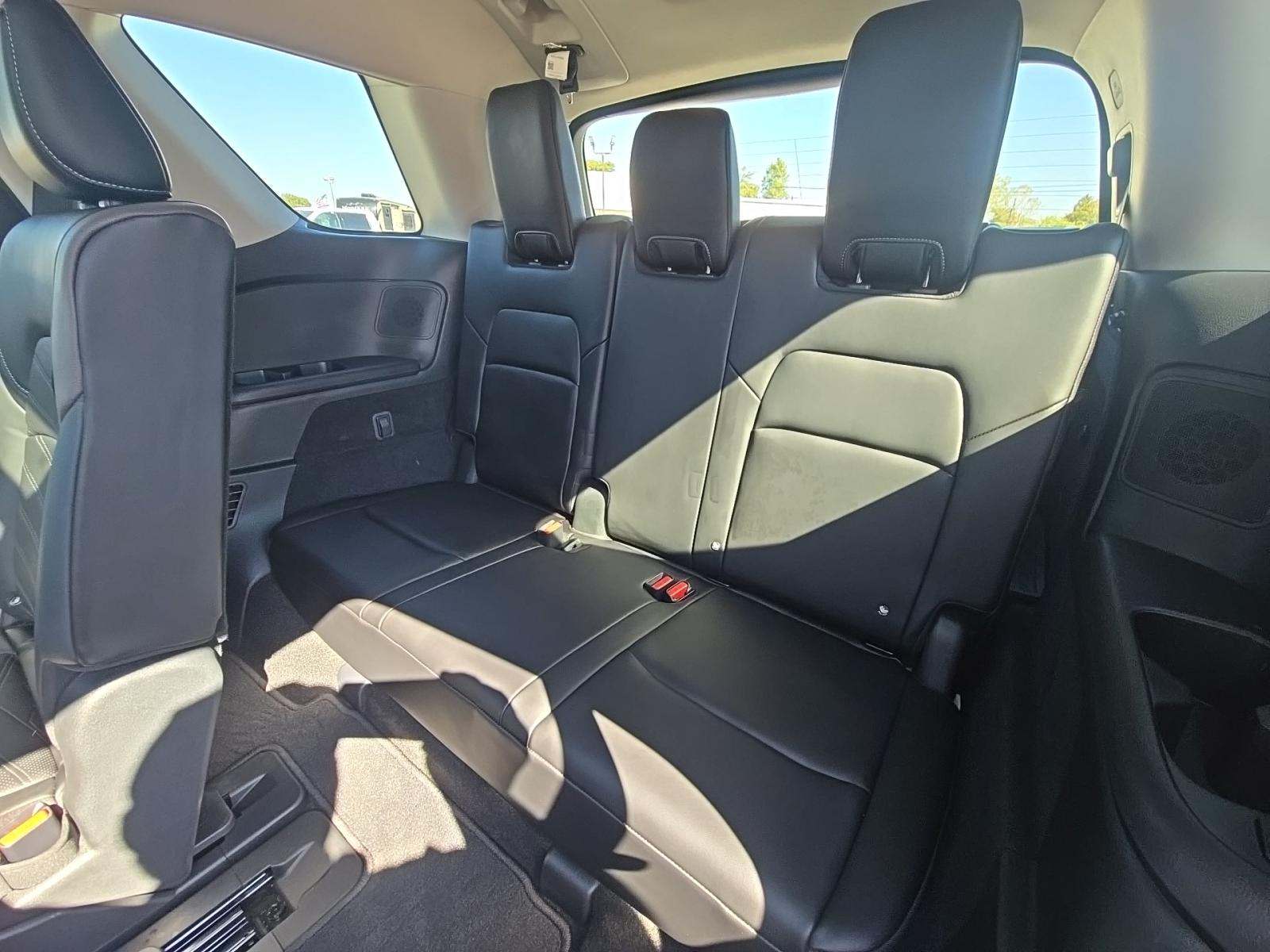 2024 Nissan Pathfinder Platinum FWD