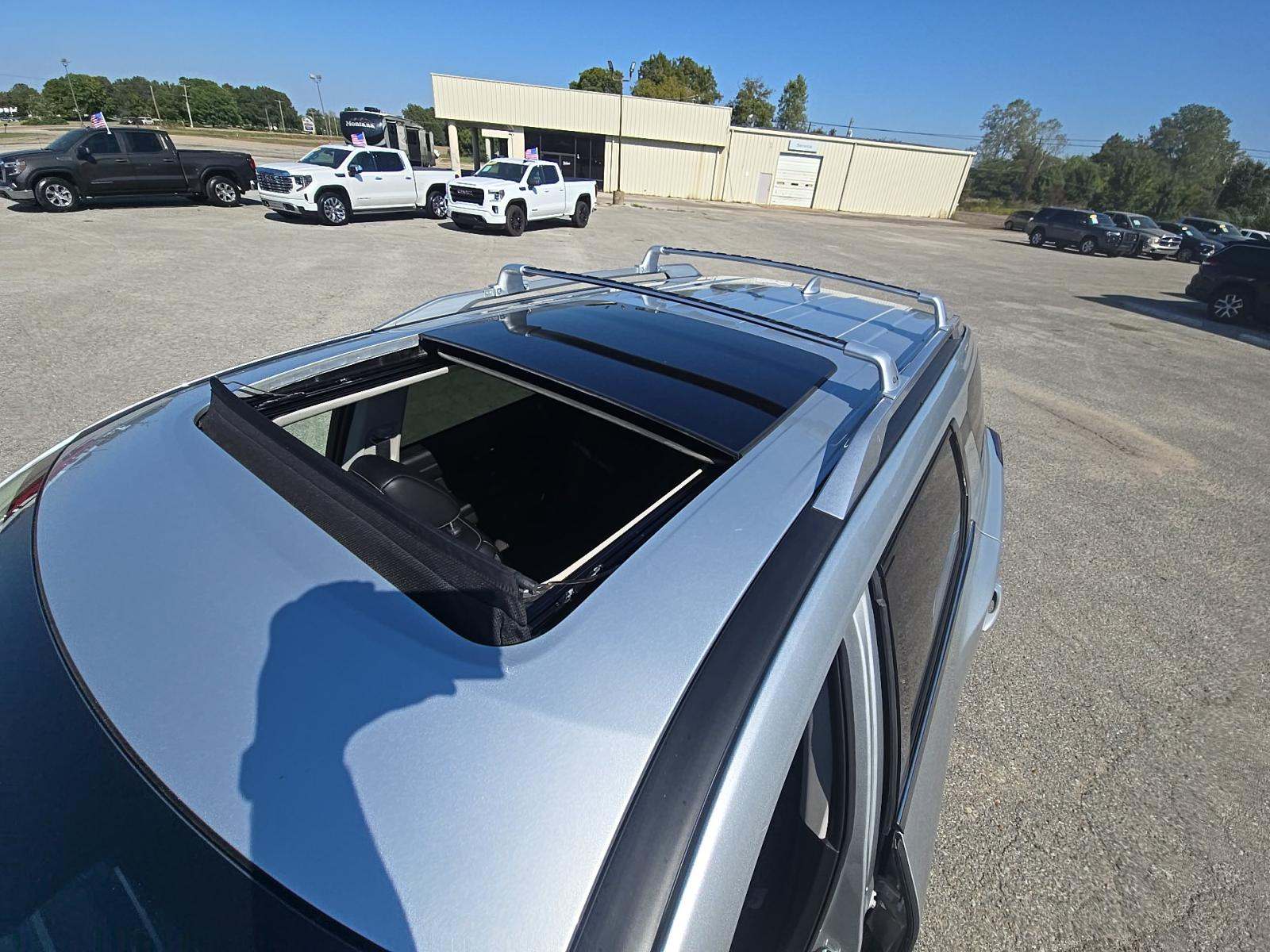 2024 Nissan Pathfinder Platinum FWD