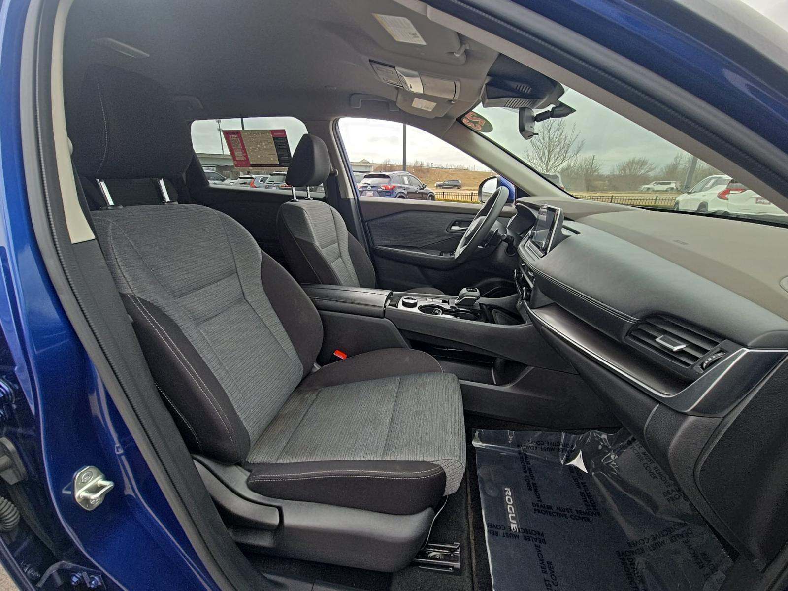 2023 Nissan Rogue SV AWD