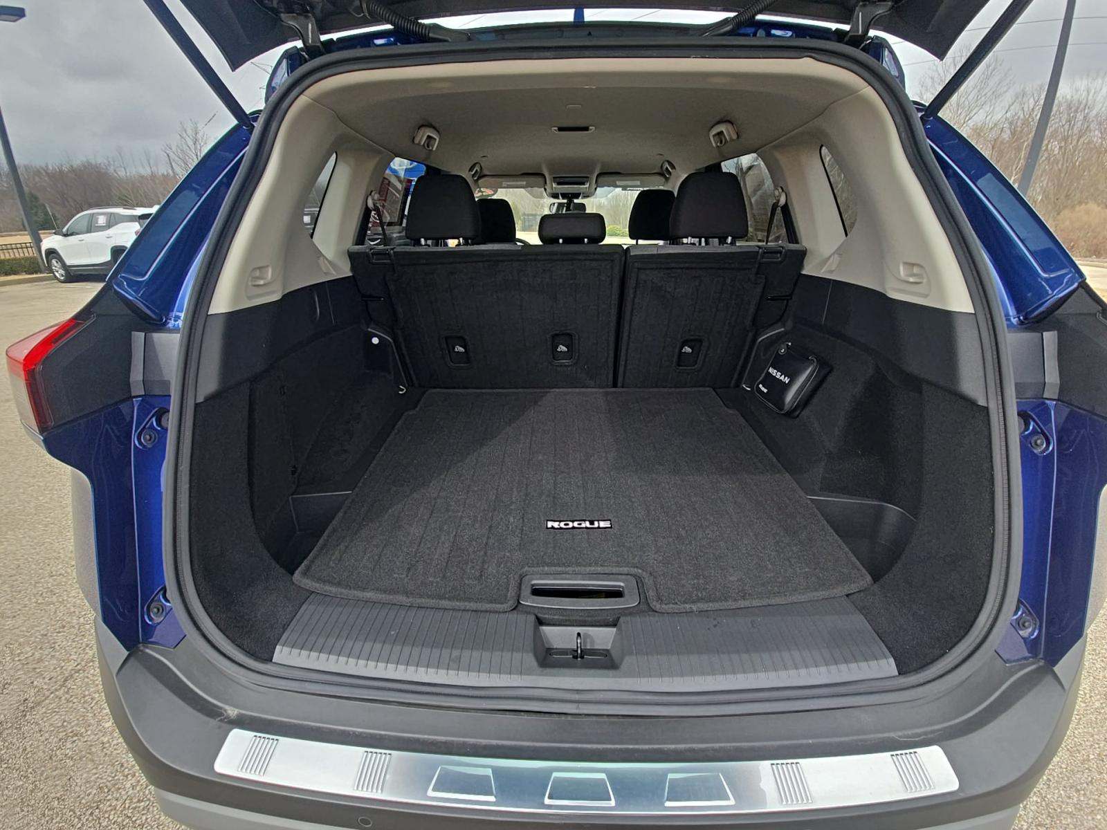 2023 Nissan Rogue SV AWD