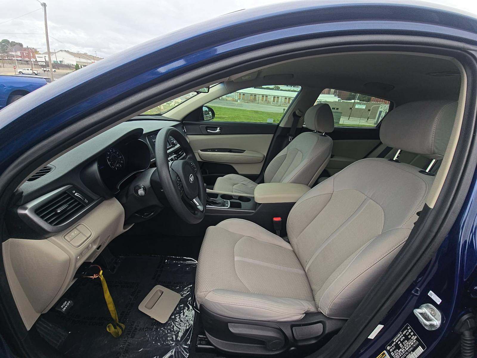 2017 Kia Optima LX FWD