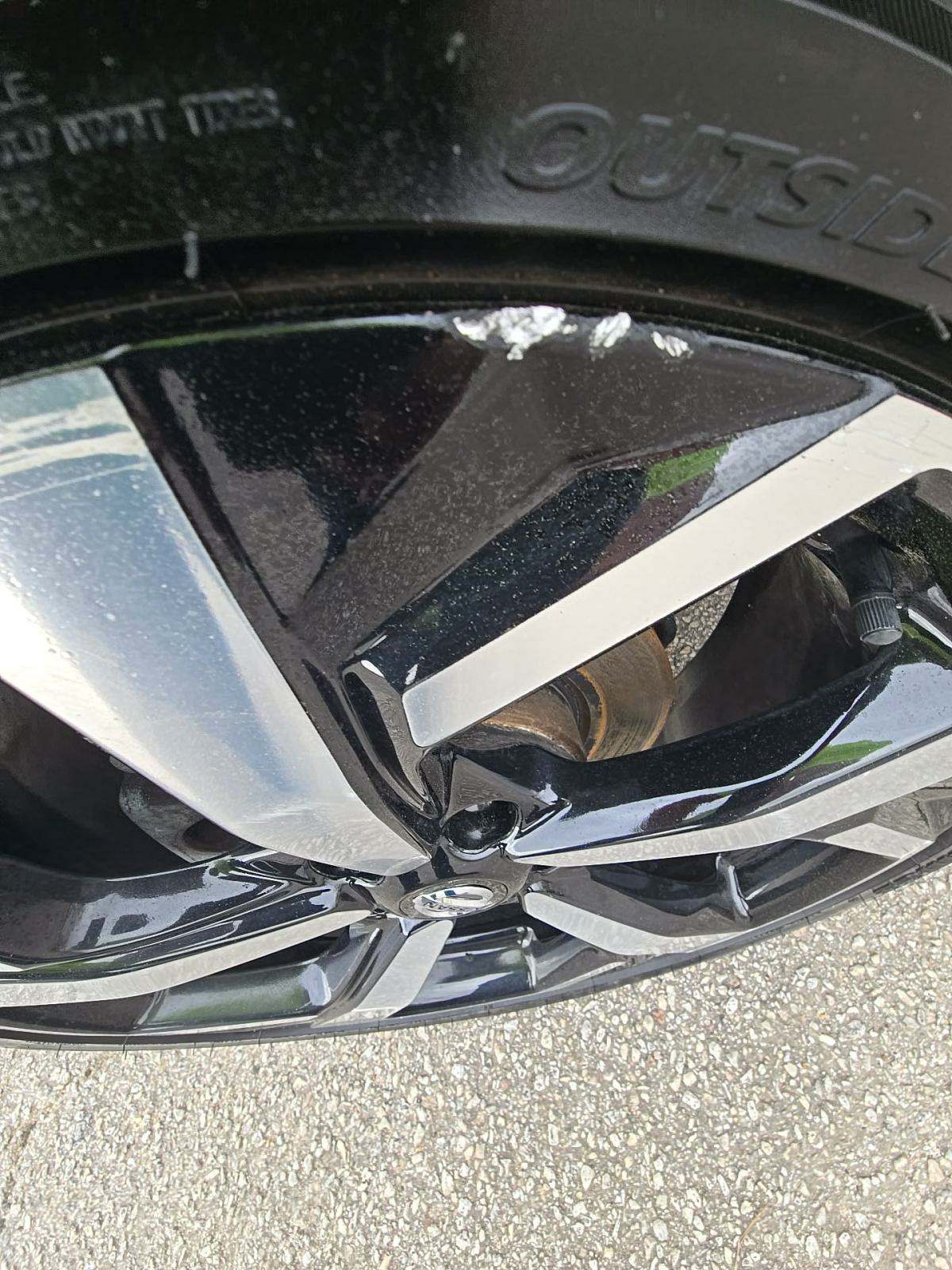 2021 Nissan Rogue Sport SL AWD