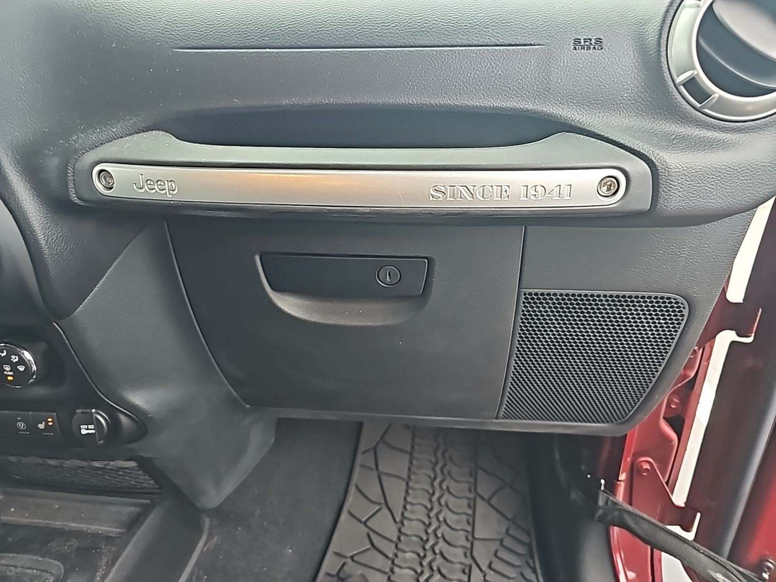 2013 Jeep Wrangler Unlimited Sahara AWD