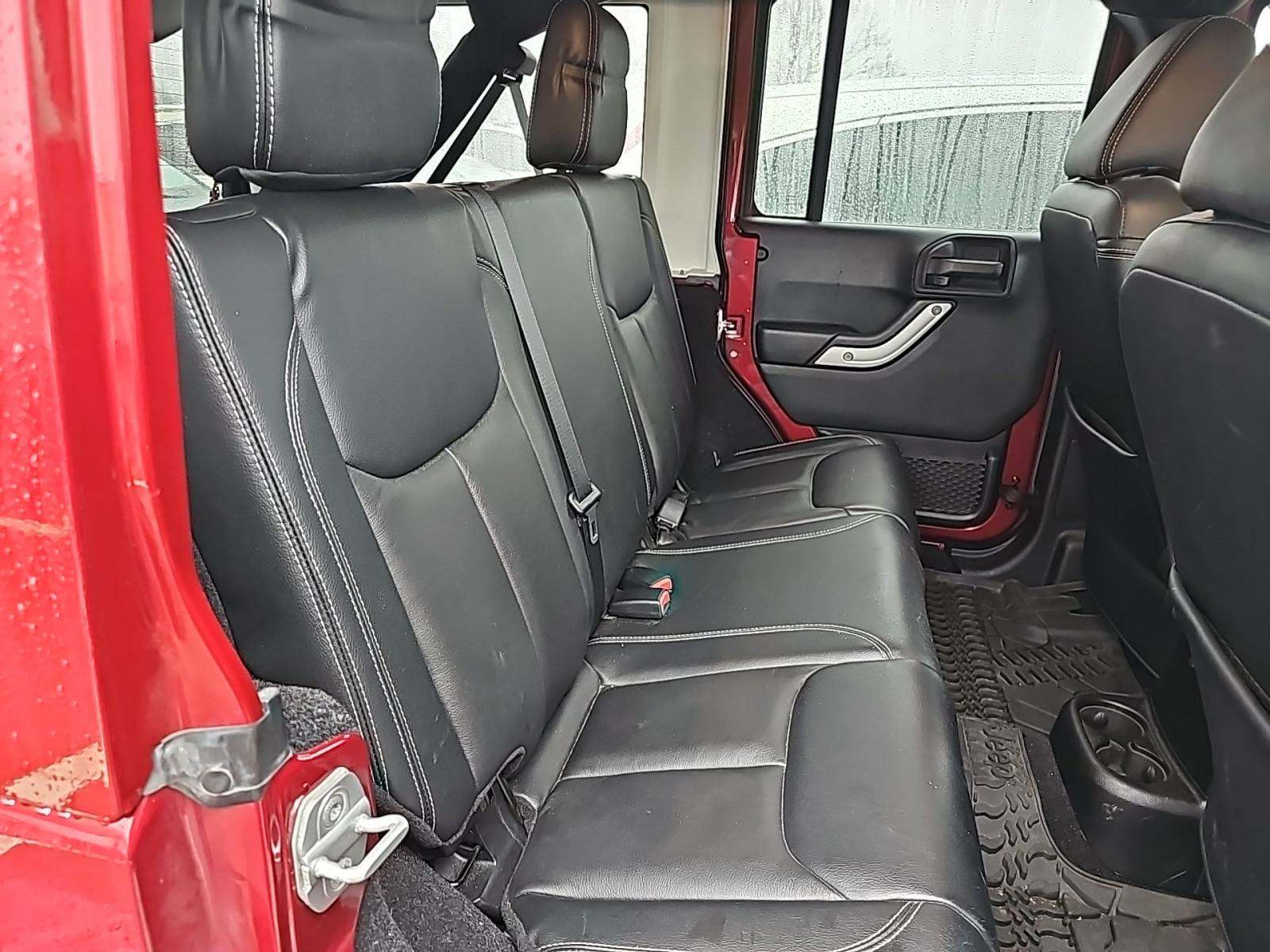 2013 Jeep Wrangler Unlimited Sahara AWD