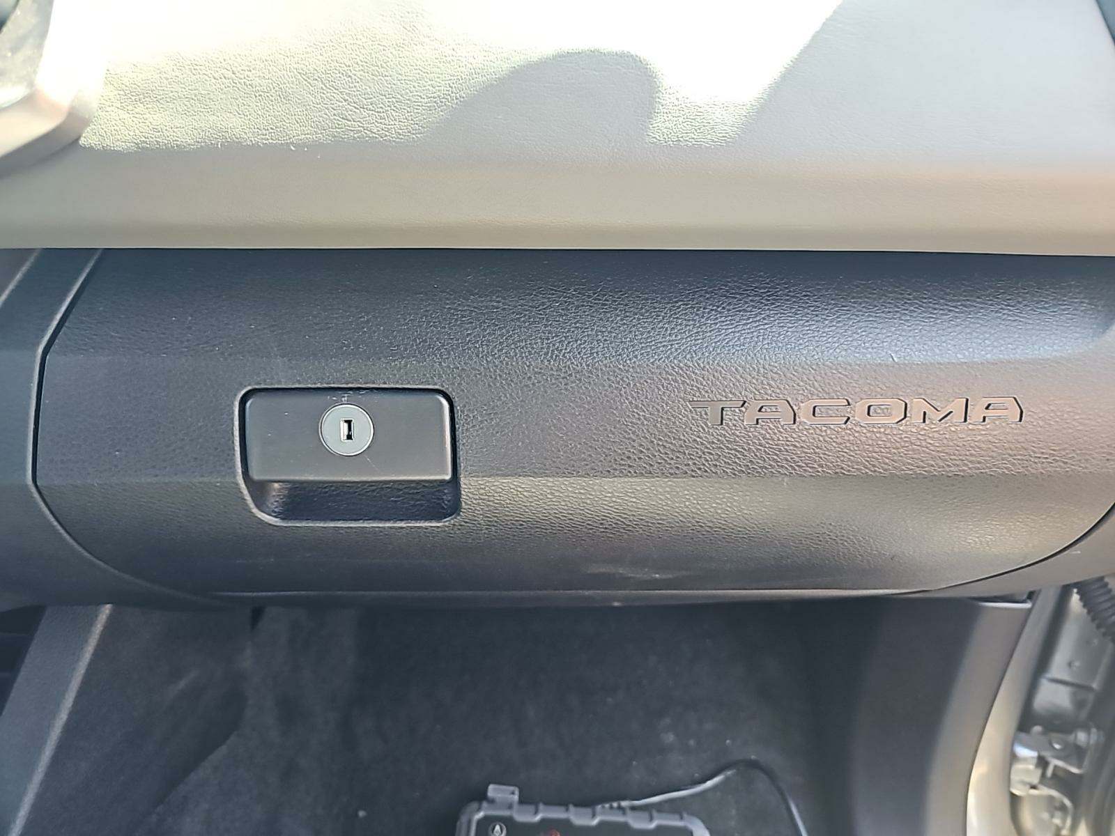 2023 Toyota Tacoma SR5 AWD