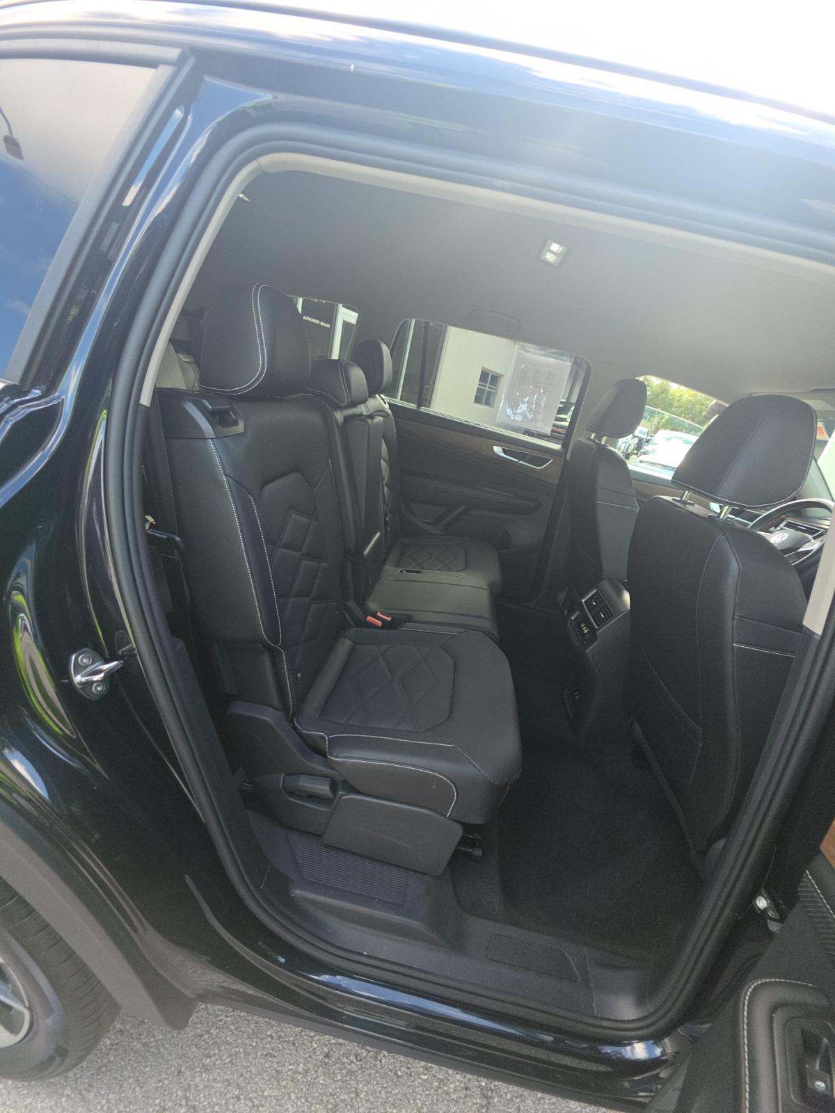 2026 Volkswagen Atlas 2.0T SE FWD