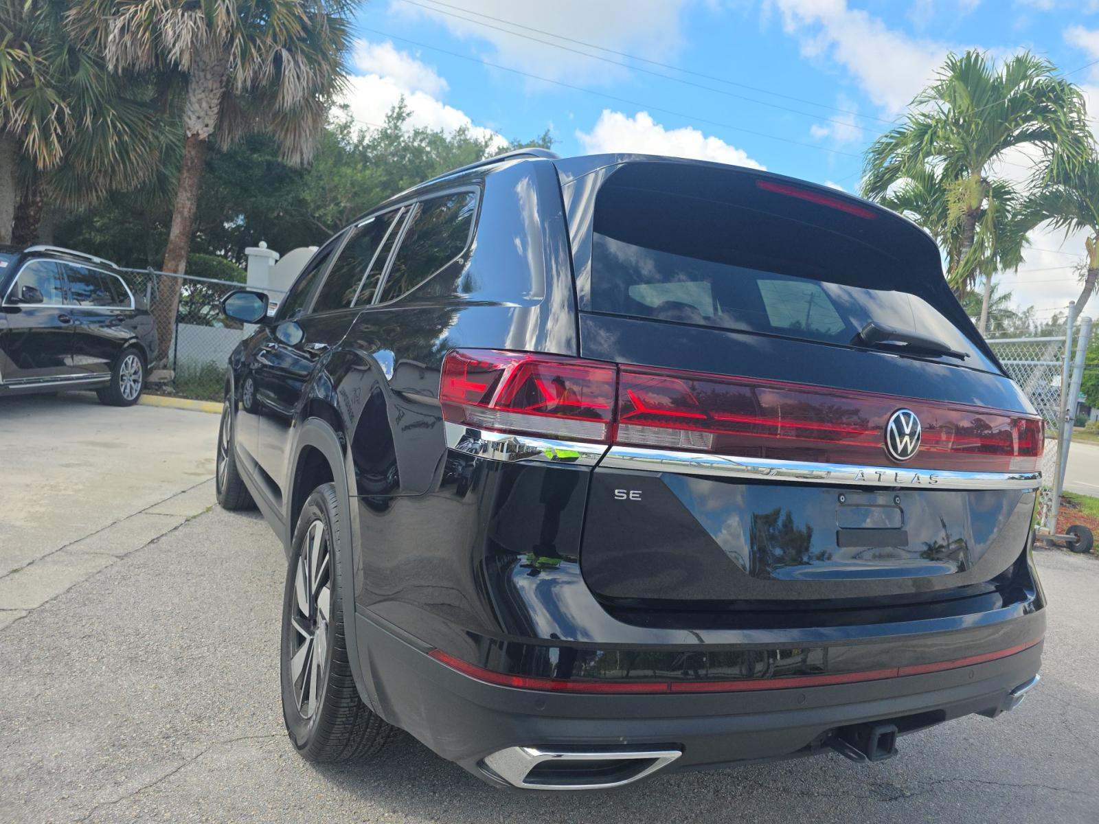 2026 Volkswagen Atlas 2.0T SE FWD