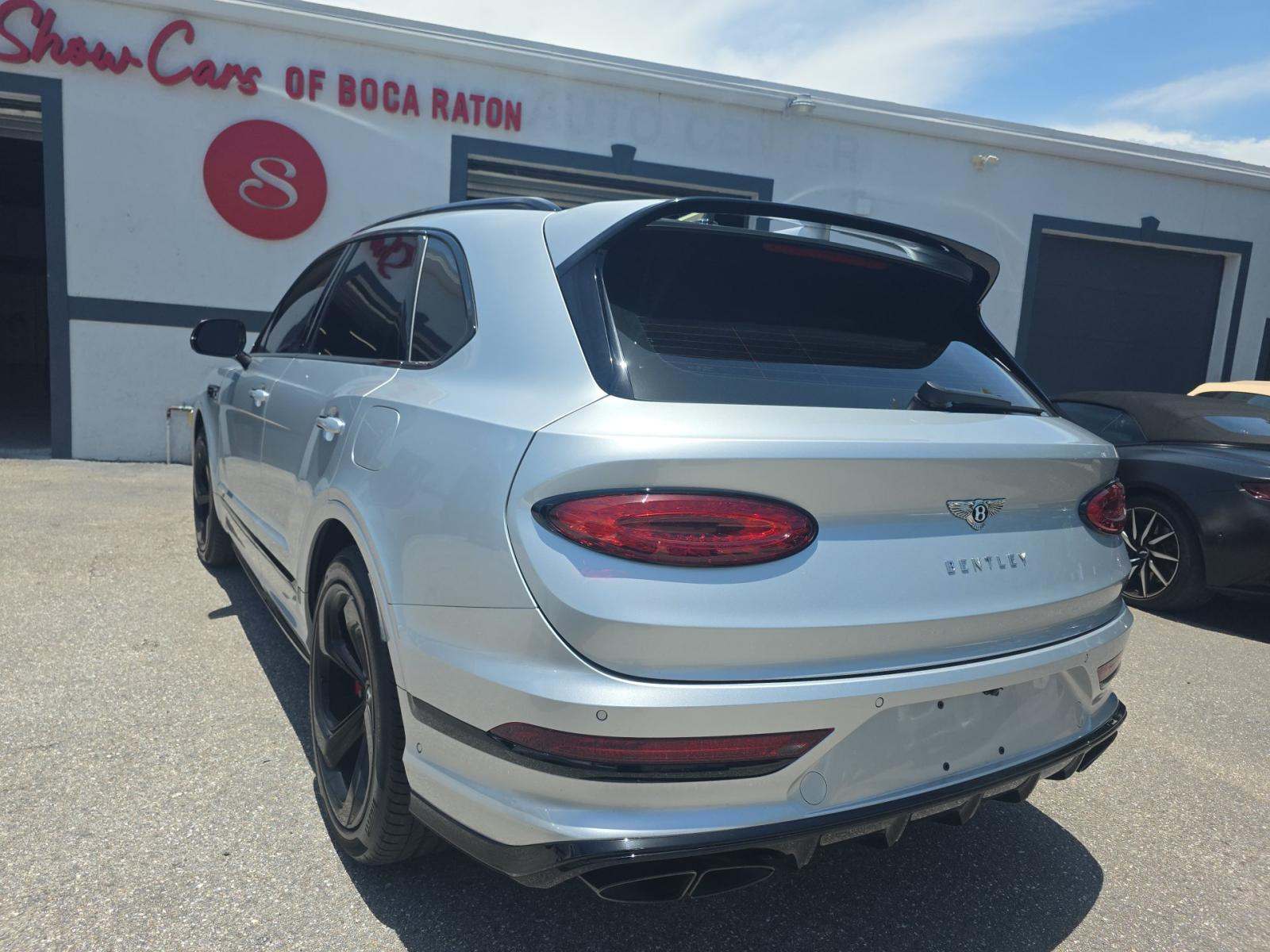 2023 Bentley Bentayga Hybrid AWD