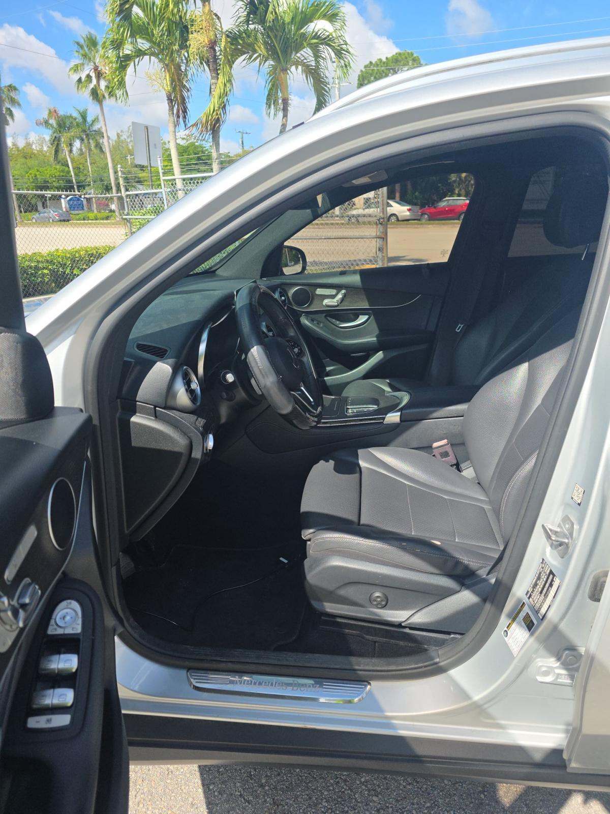 2020 Mercedes-Benz GLC GLC 300 RWD