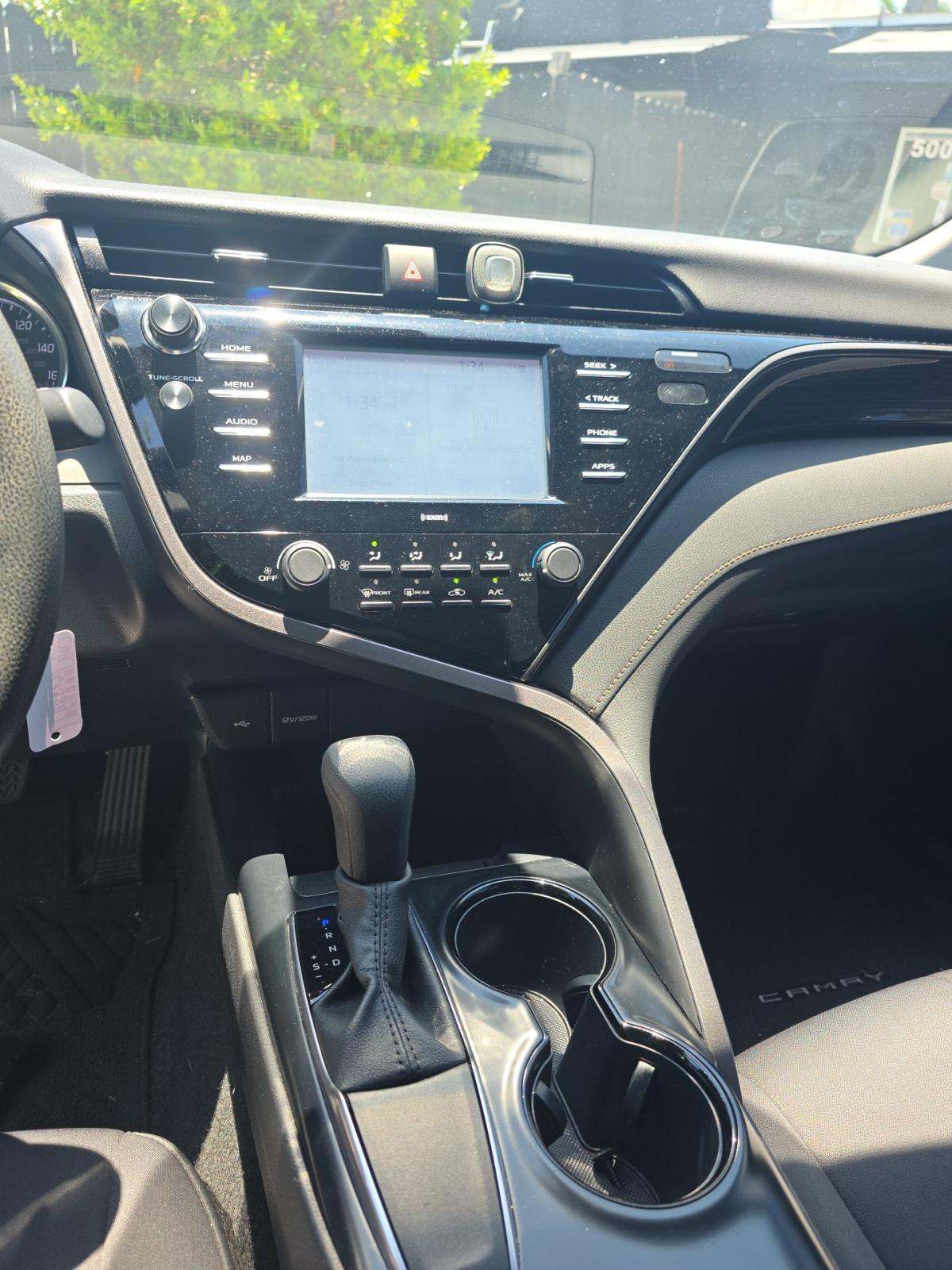 TOYOTA CAMRY - 10