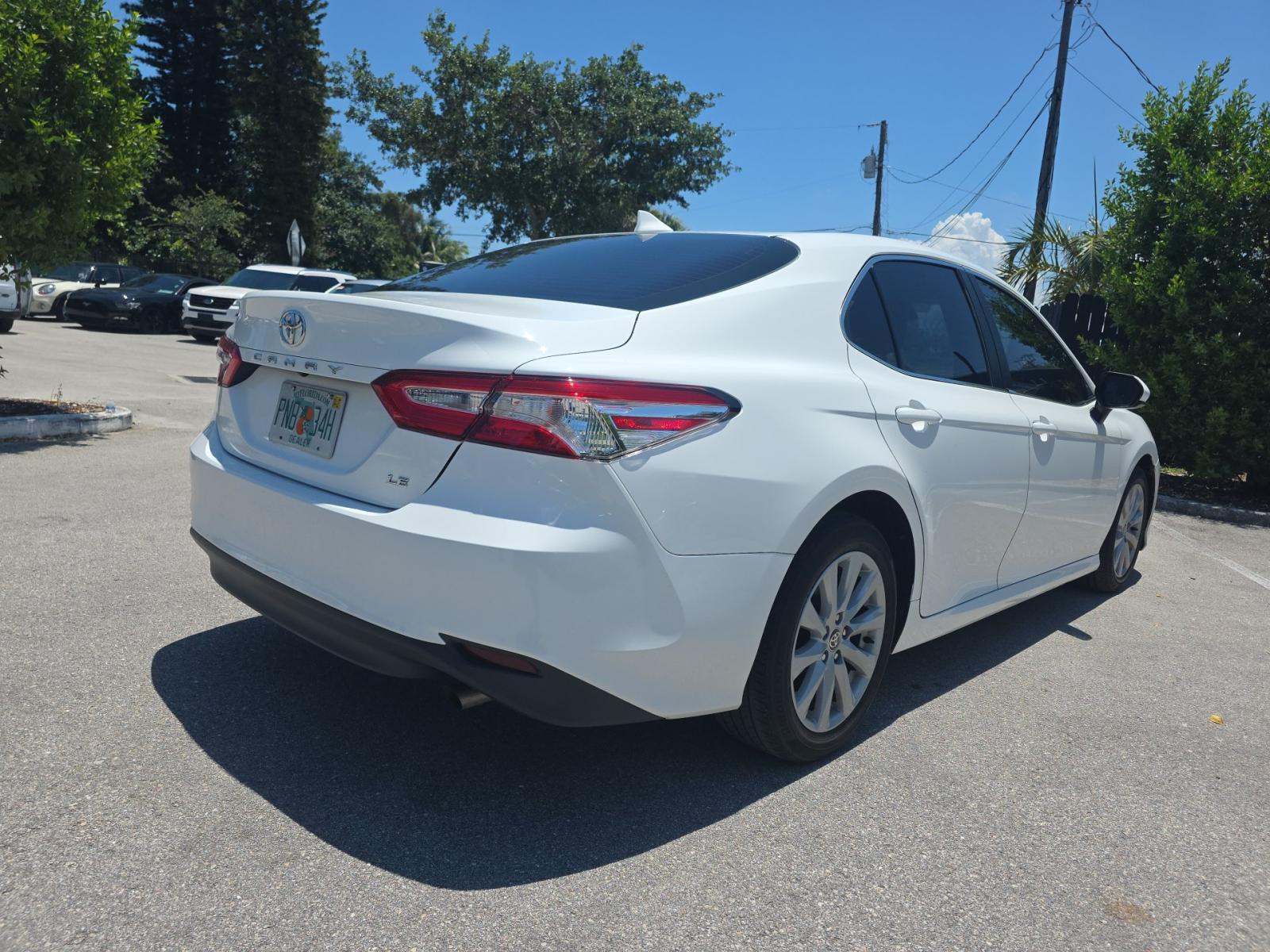 TOYOTA CAMRY - 3