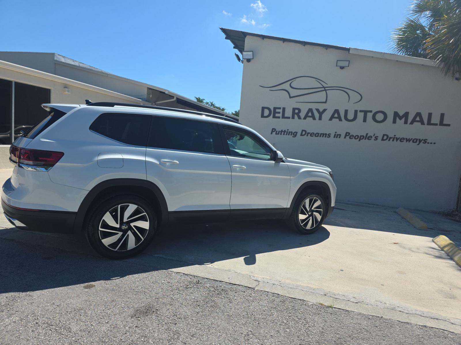 2026 Volkswagen Atlas 2.0T SE FWD