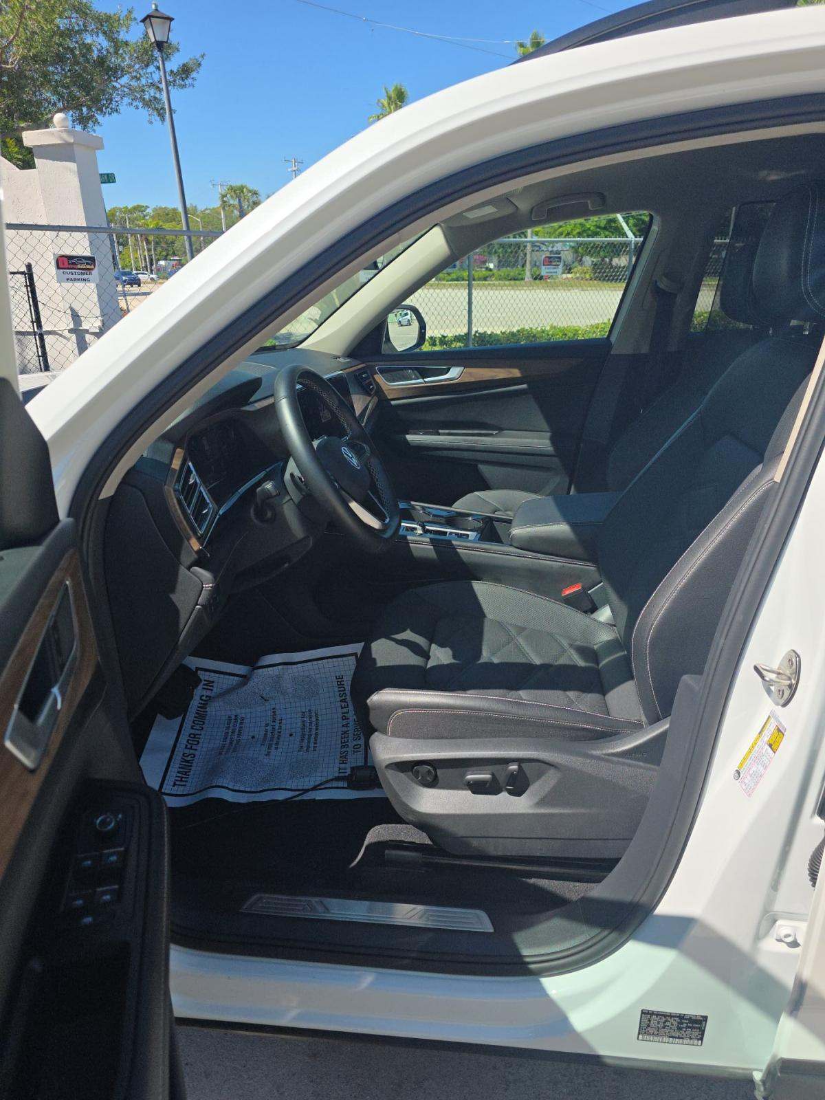 2026 Volkswagen Atlas 2.0T SE FWD