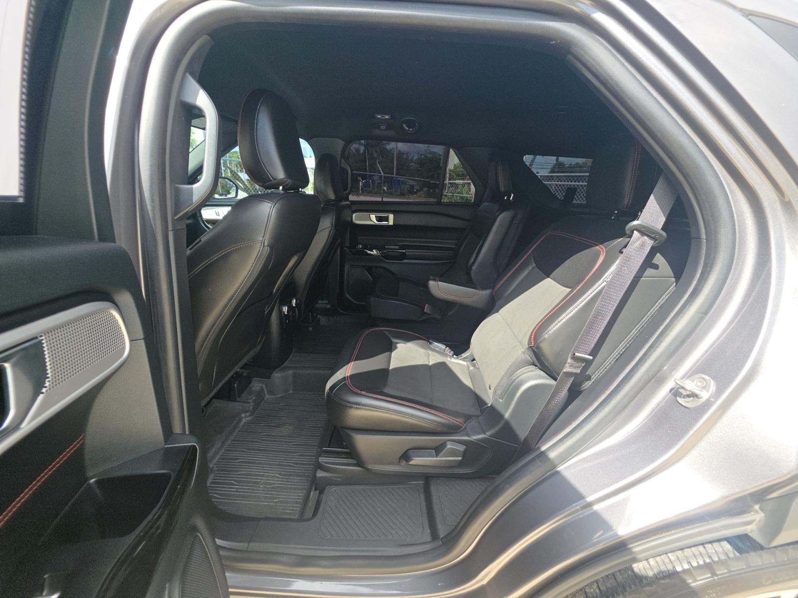 2022 Ford Explorer ST-Line RWD