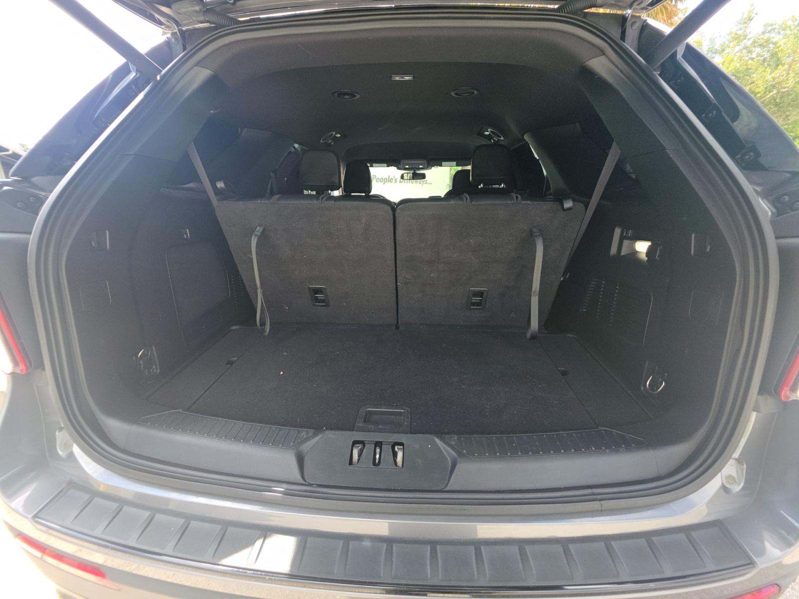 2022 Ford Explorer ST-Line RWD
