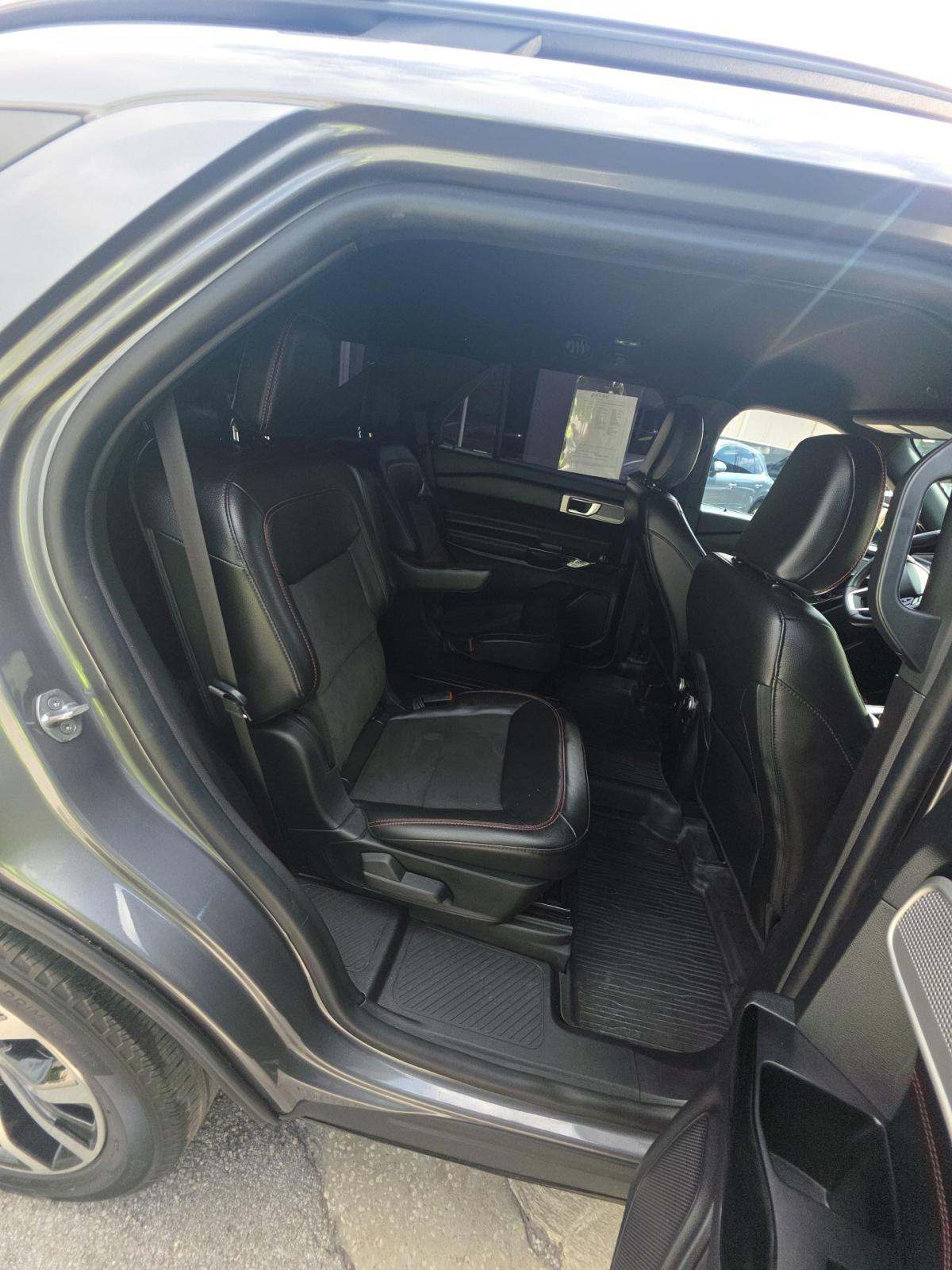 2022 Ford Explorer ST-Line RWD