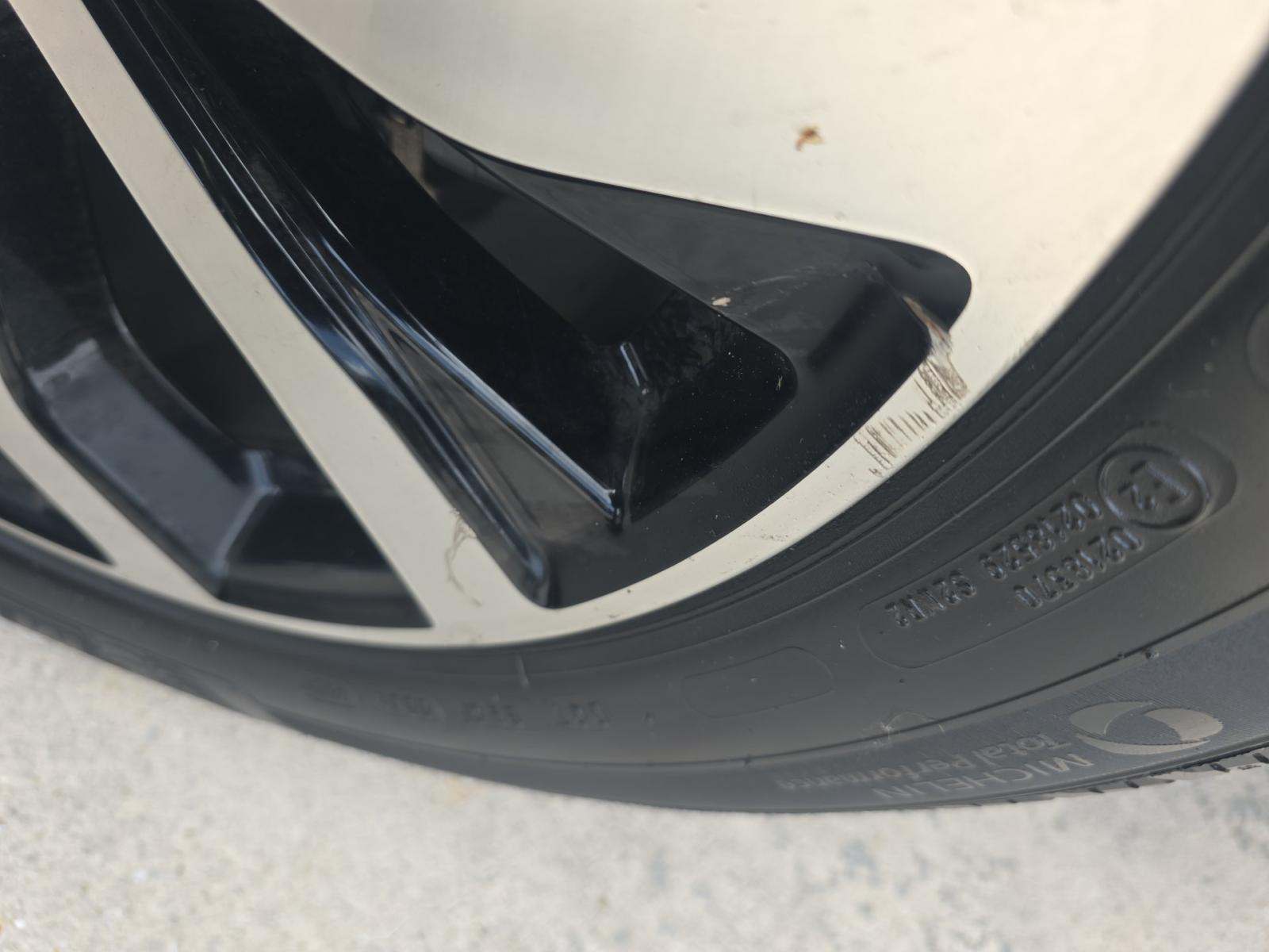 2022 Ford Explorer ST-Line RWD