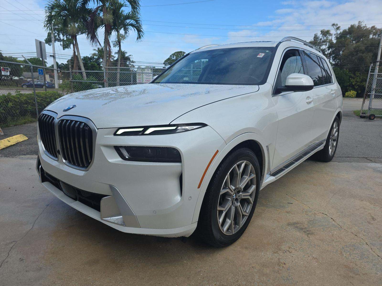 2026 BMW X7 xDrive40i AWD