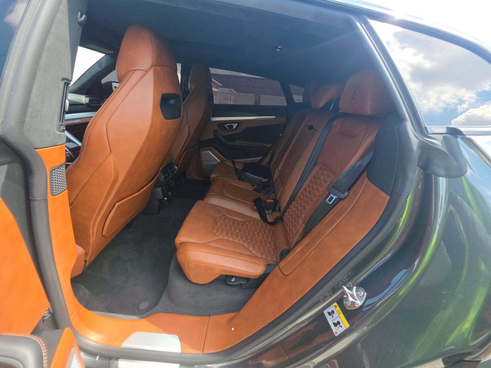2019 Lamborghini Urus Base AWD