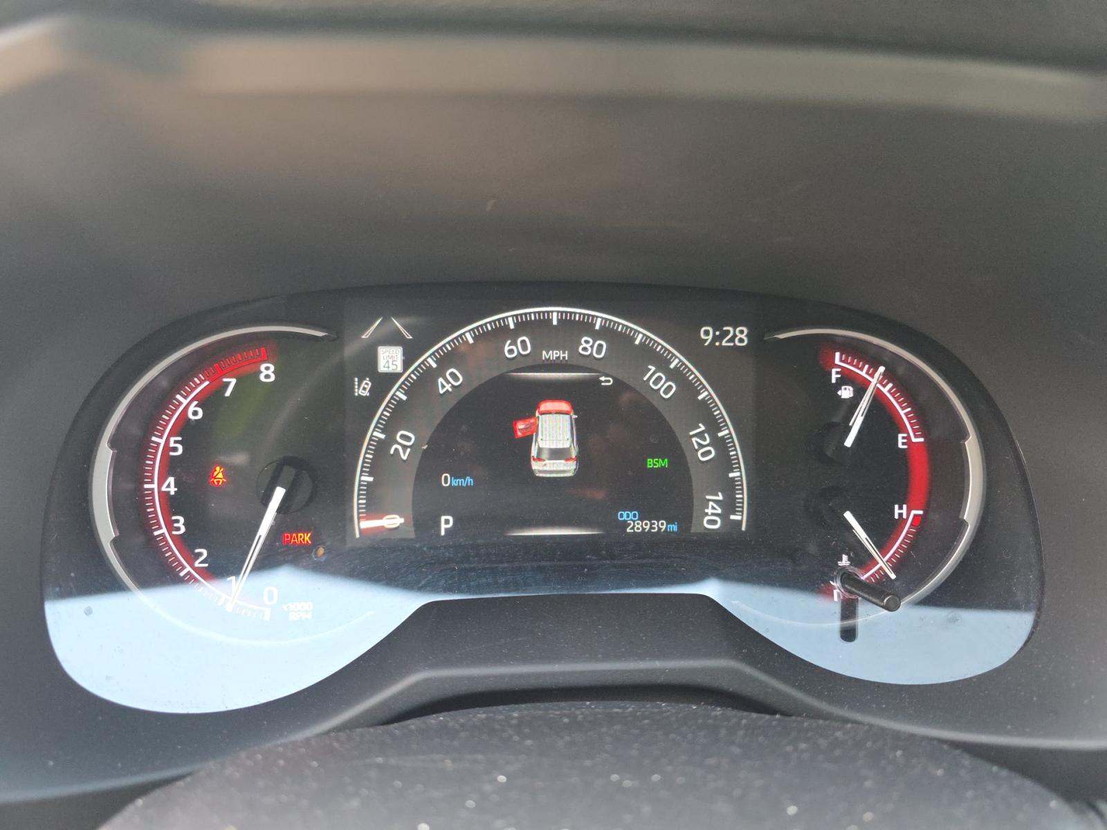 2025 Toyota RAV4 XLE FWD