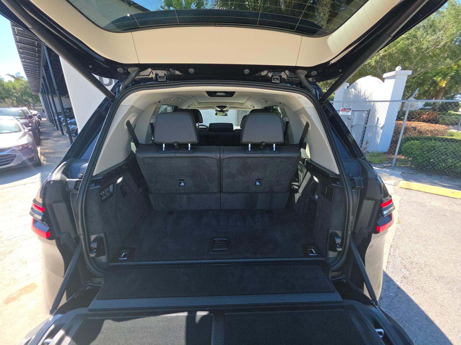 2026 BMW X7 xDrive40i AWD