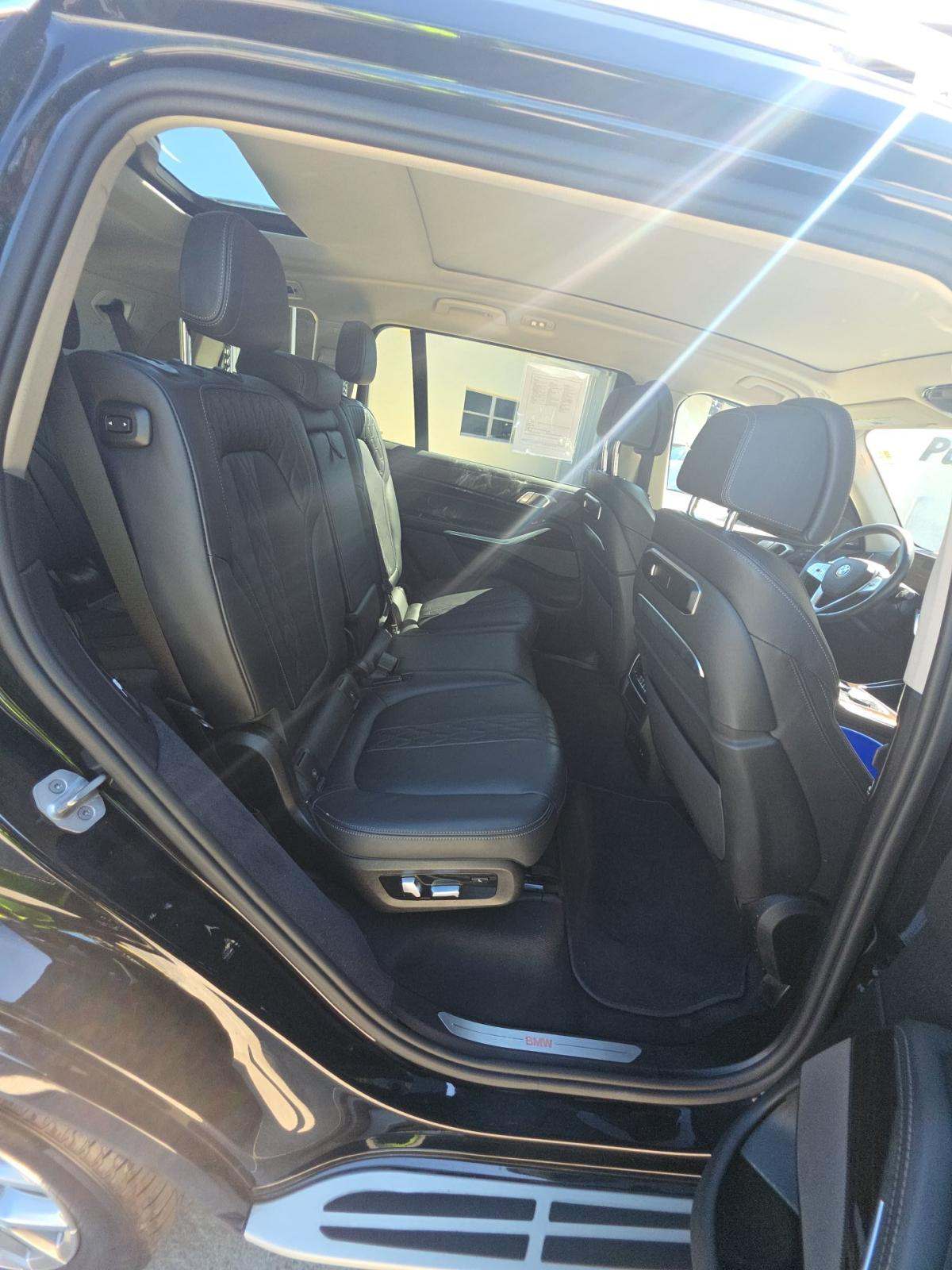 2026 BMW X7 xDrive40i AWD