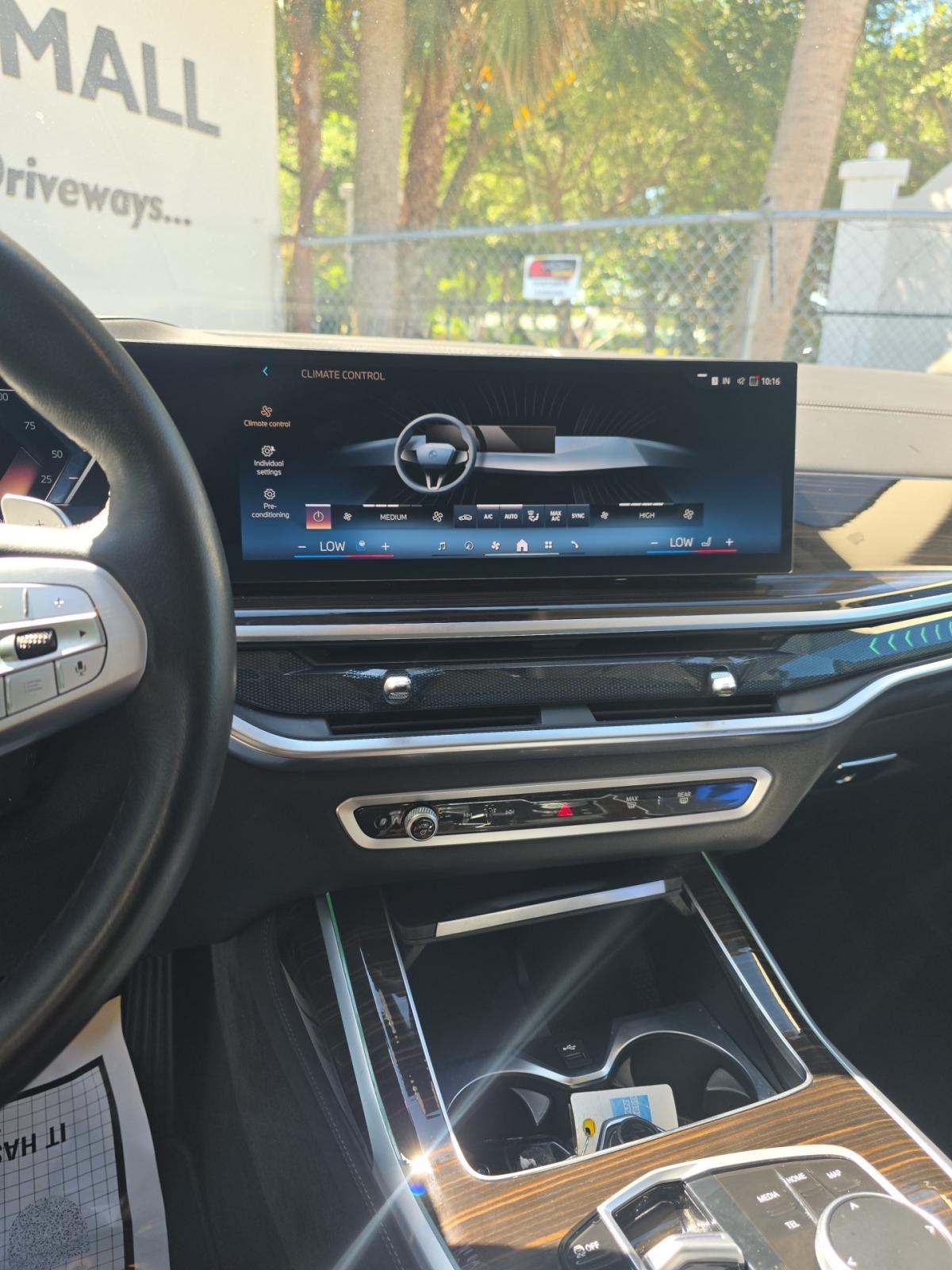 2026 BMW X7 xDrive40i AWD