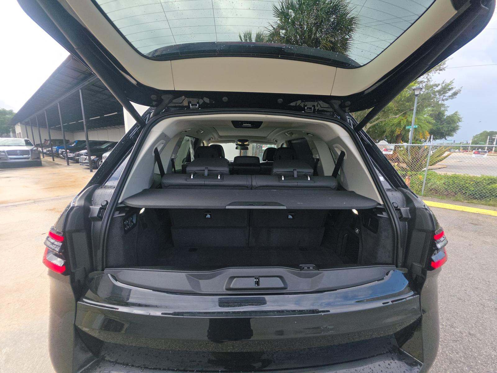 2025 BMW X7 xDrive40i AWD