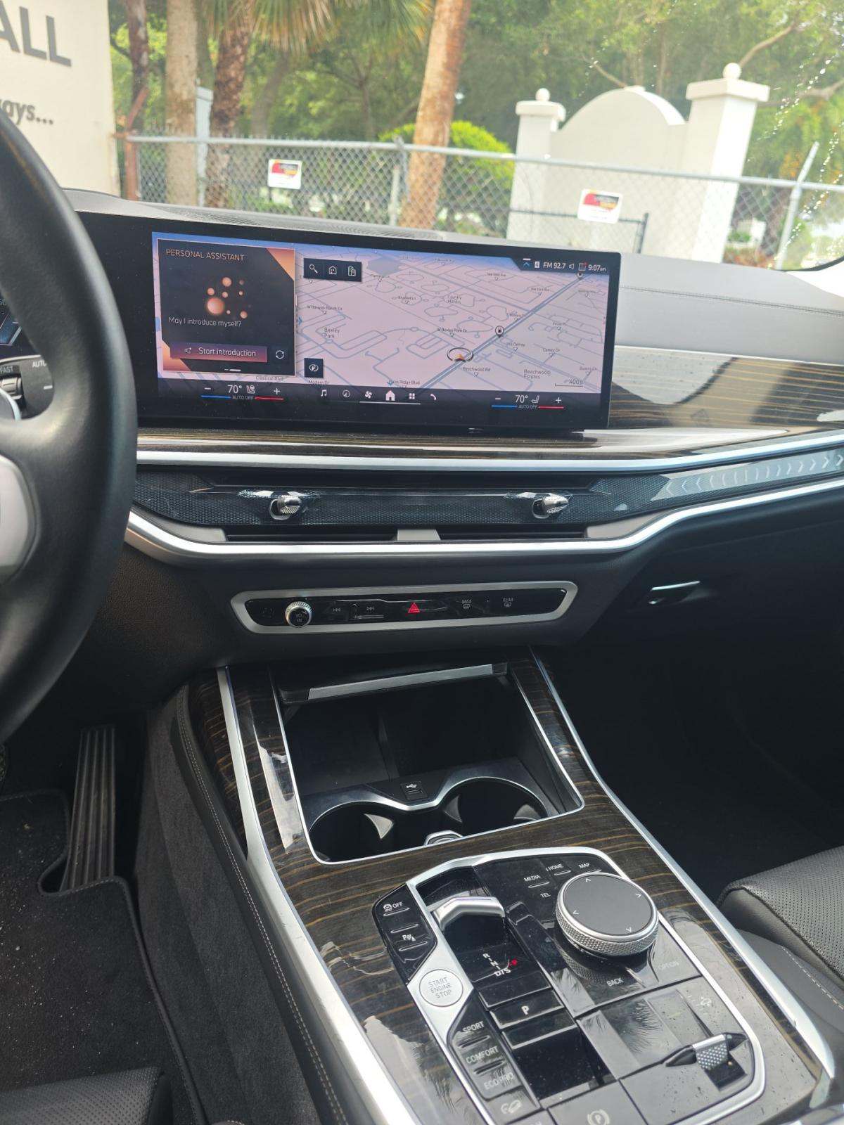 2025 BMW X7 xDrive40i AWD