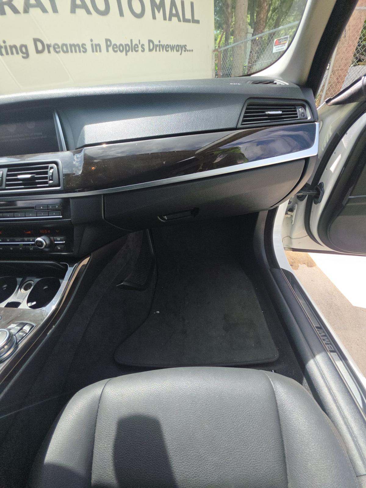 2016 BMW 5 Series 528i xDrive AWD