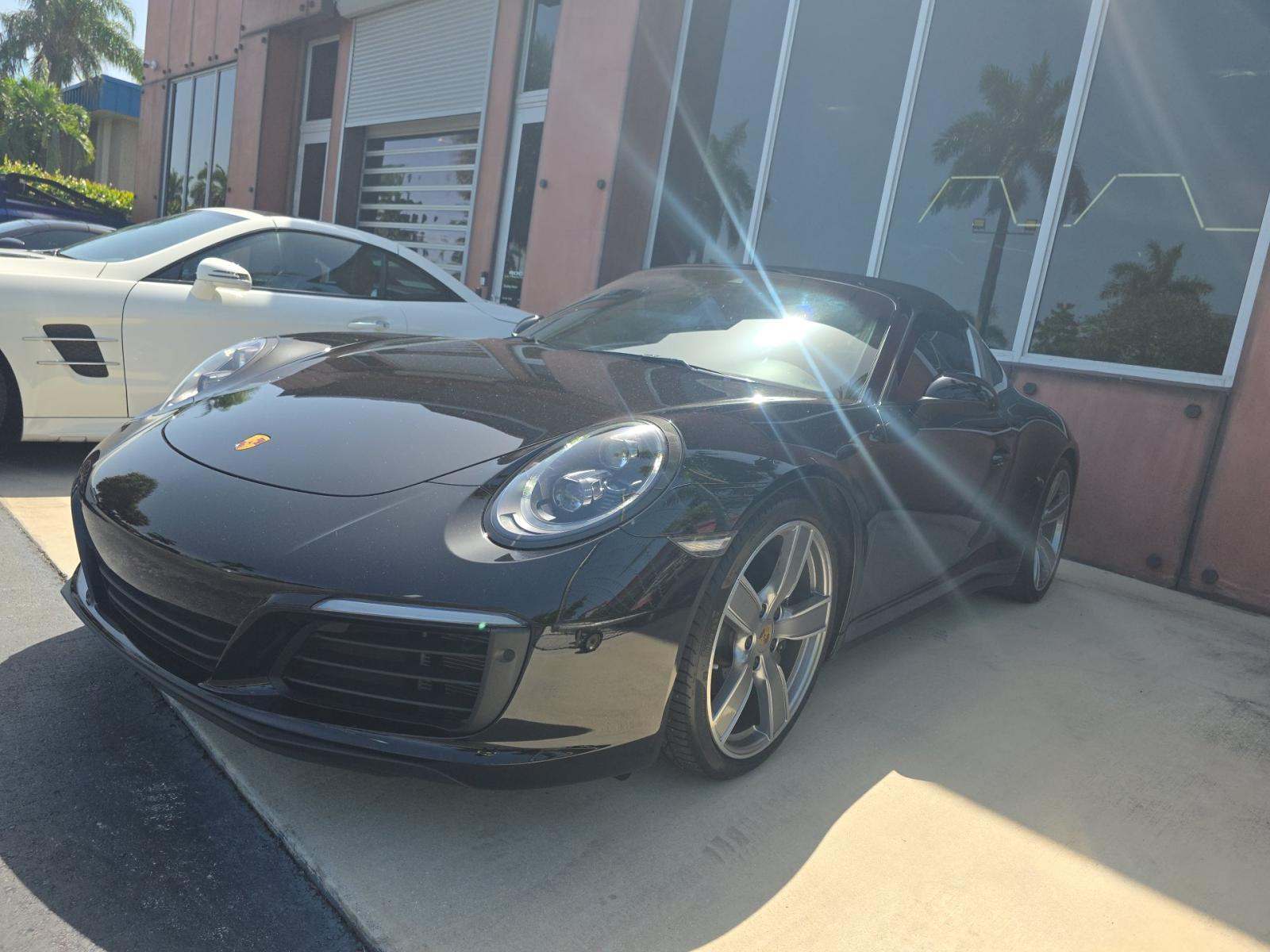 2019 Porsche 911 4 Targa AWD