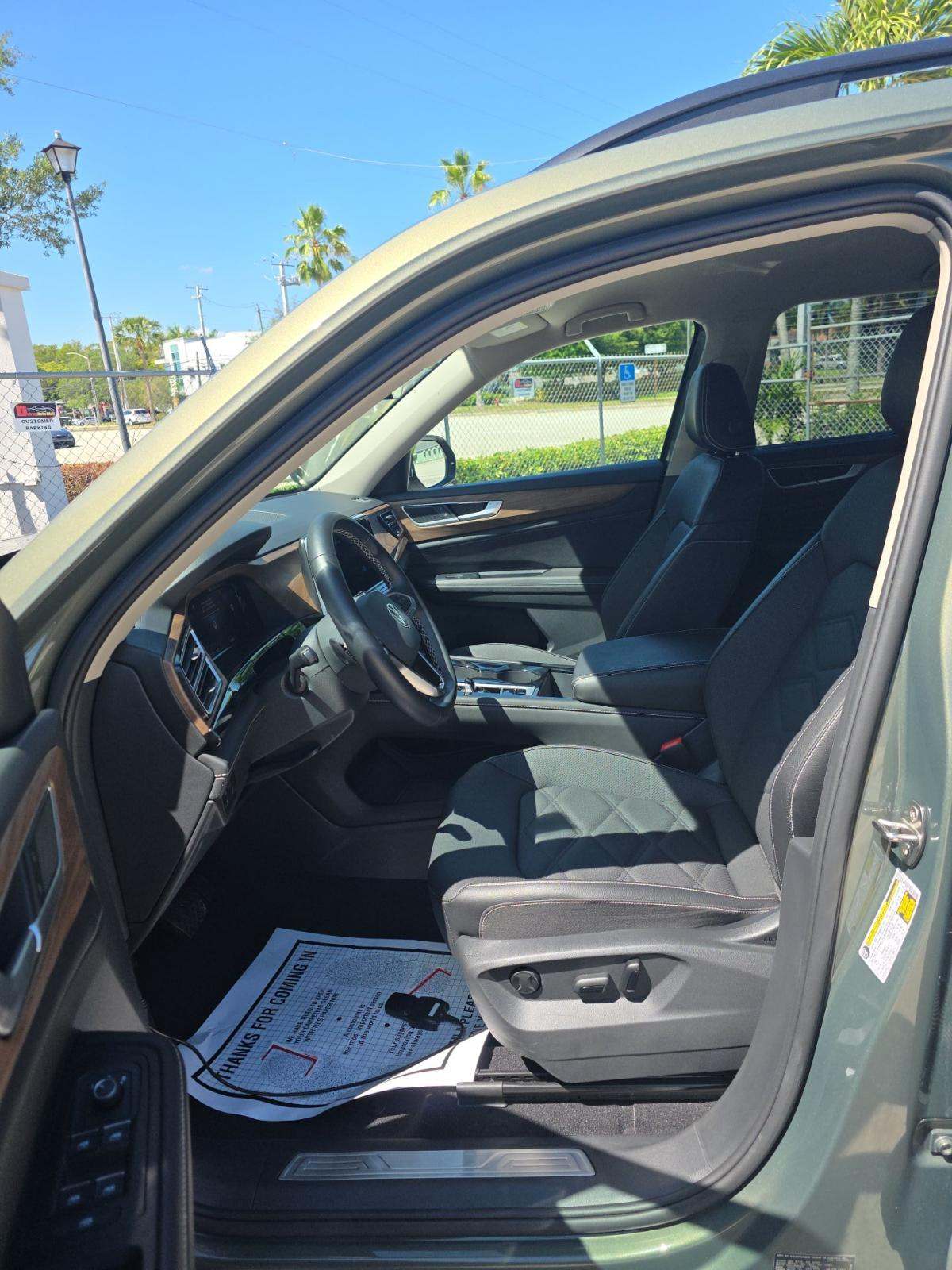 2026 Volkswagen Atlas 2.0T SE FWD