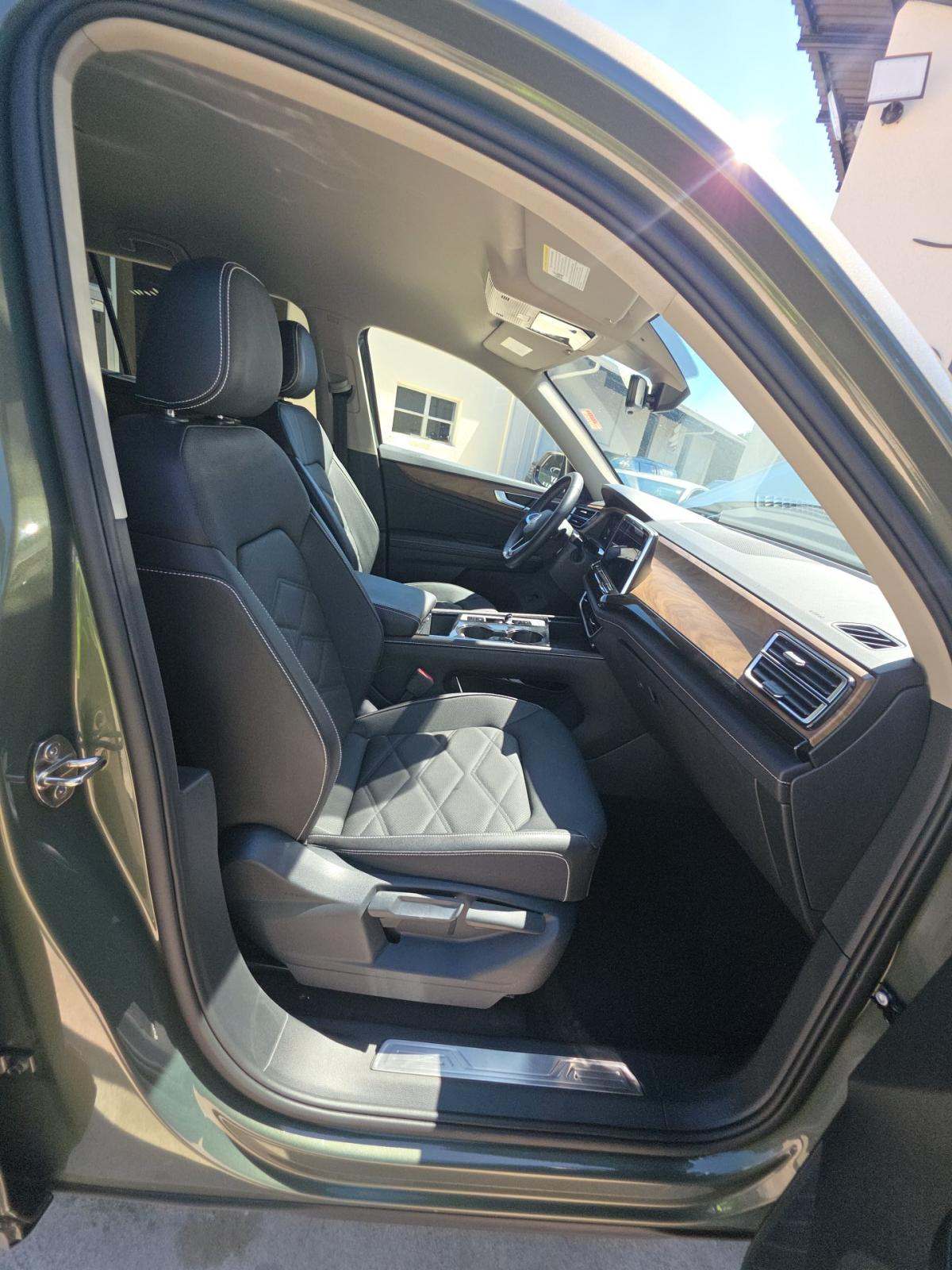 2026 Volkswagen Atlas 2.0T SE FWD
