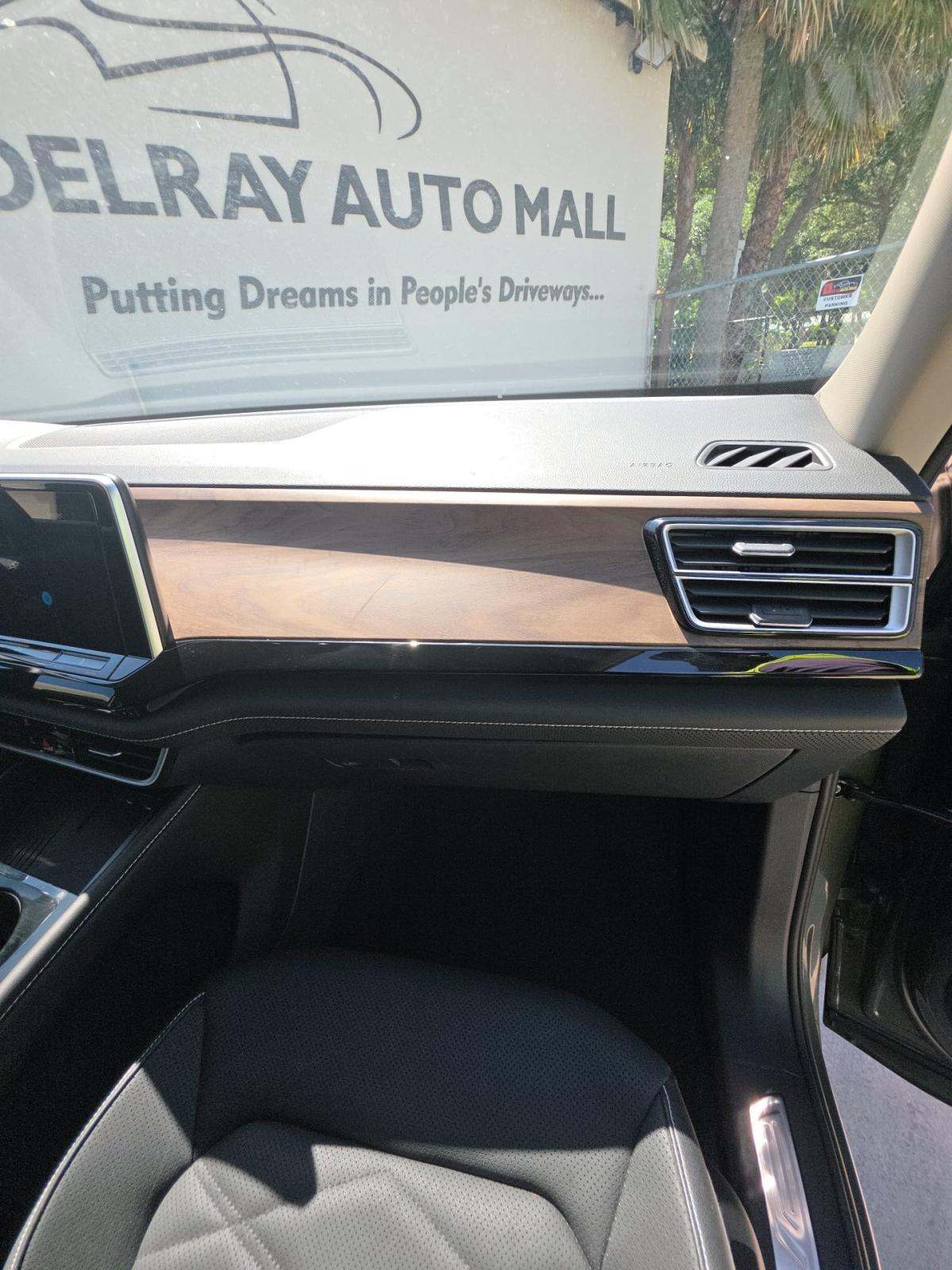 2026 Volkswagen Atlas 2.0T SE FWD