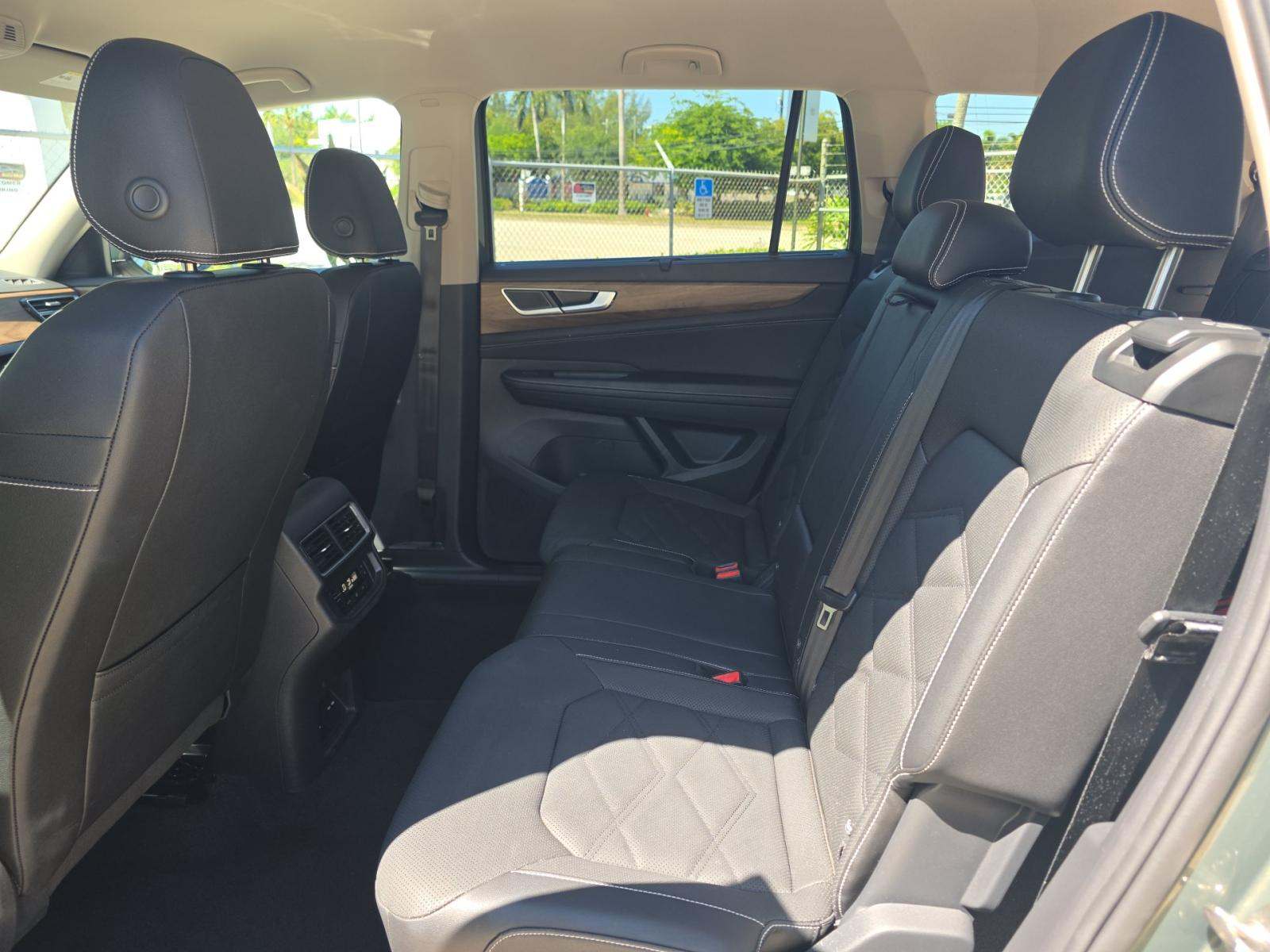 2026 Volkswagen Atlas 2.0T SE FWD