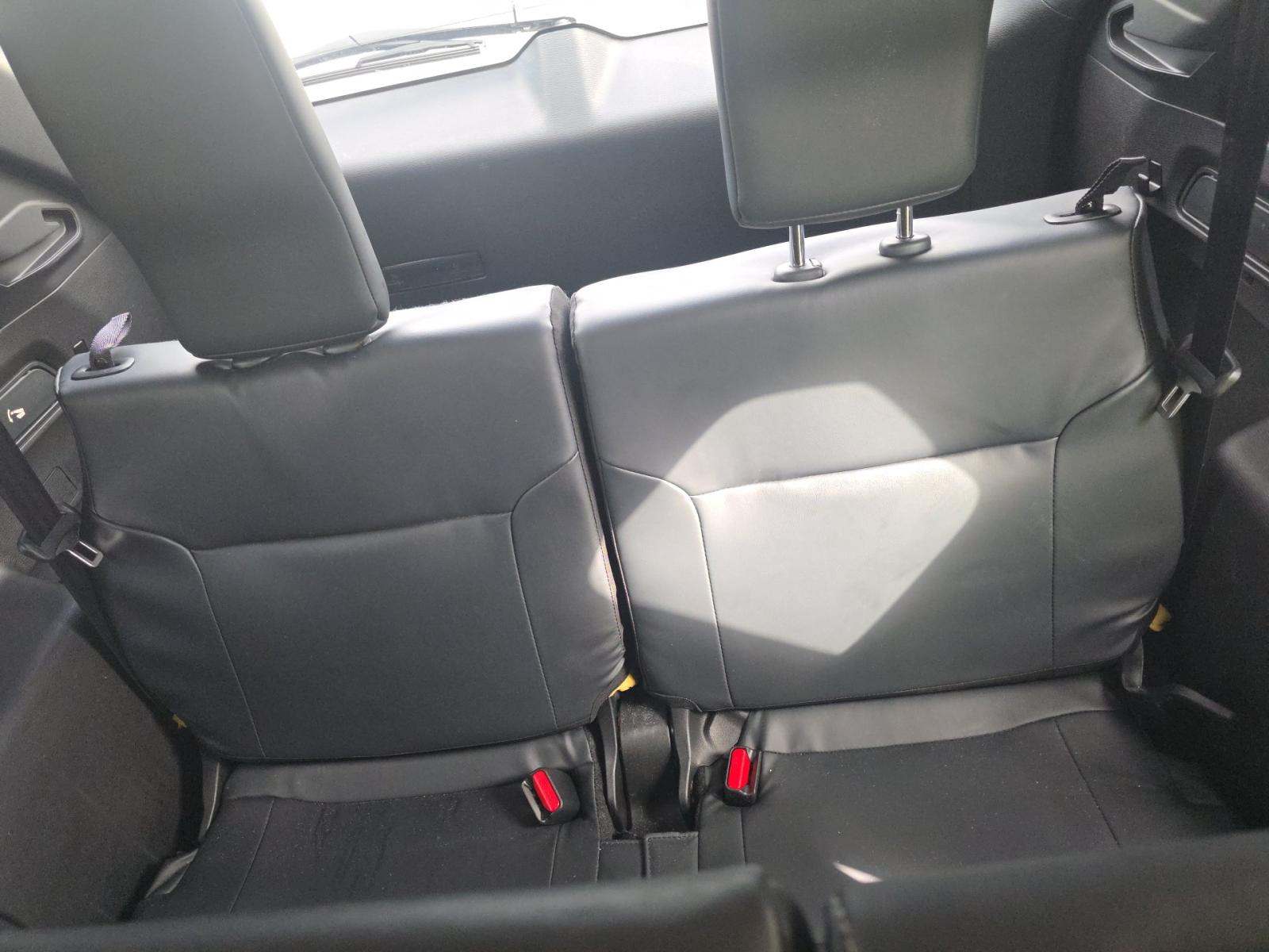 2025 Mitsubishi Outlander SE FWD