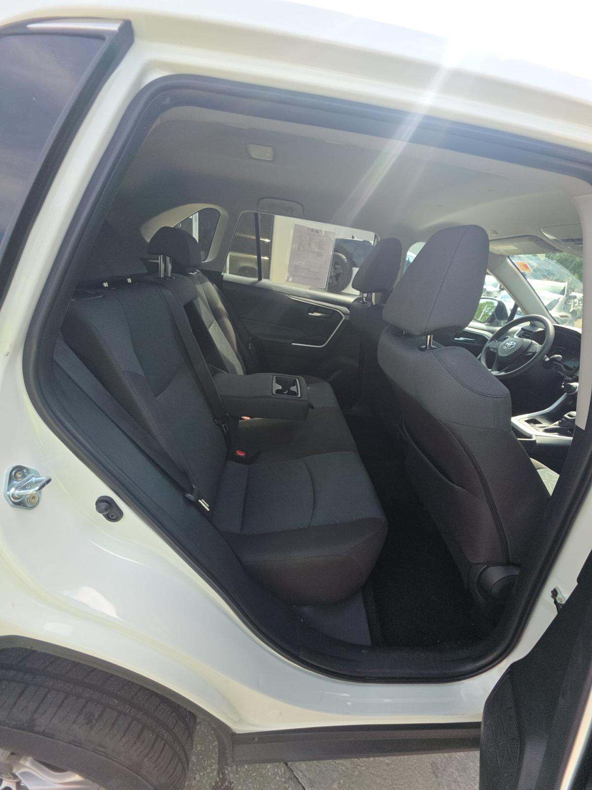2025 Toyota RAV4 XLE FWD