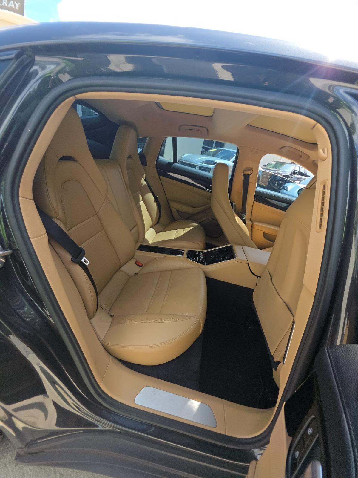 2020 Porsche Panamera Base RWD